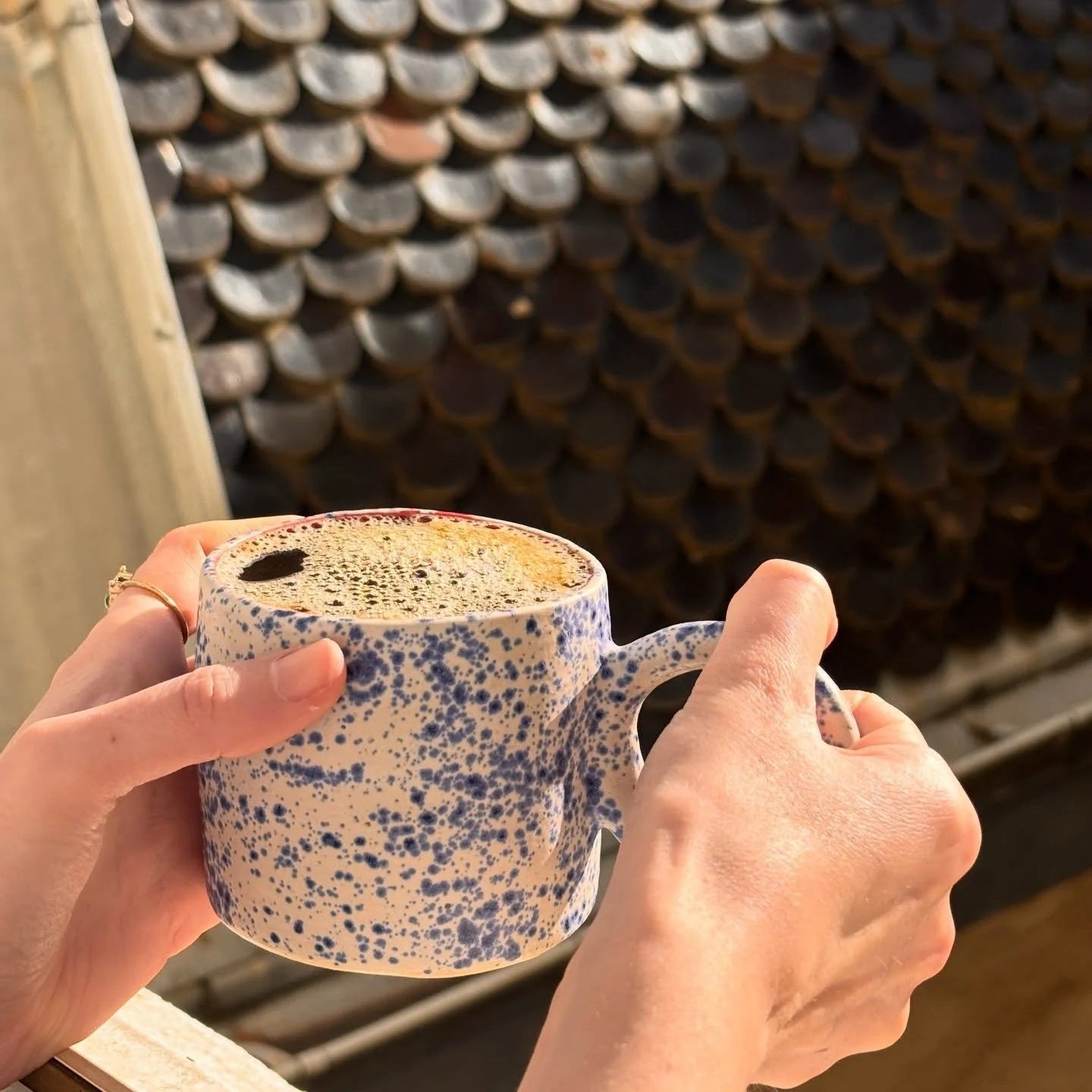 🌻

.

#ceramiquecontemporaine #ceramics #artisan #artisanat #design