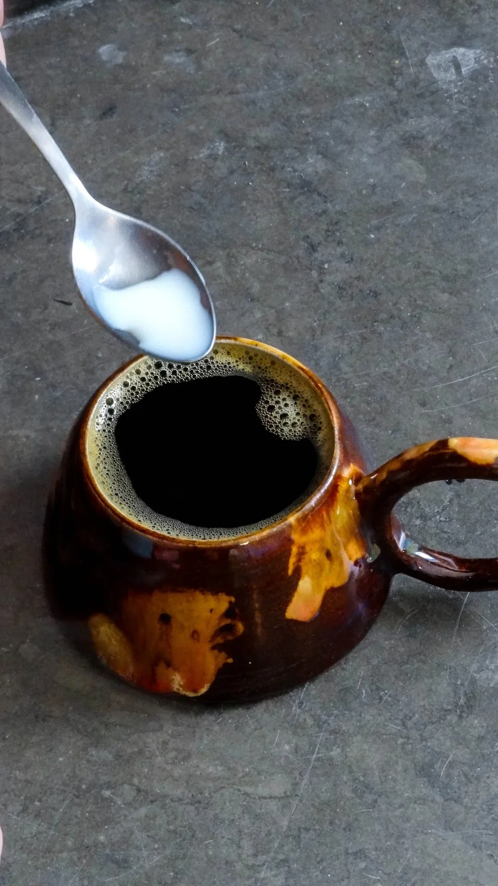 Tasse en grès faite main