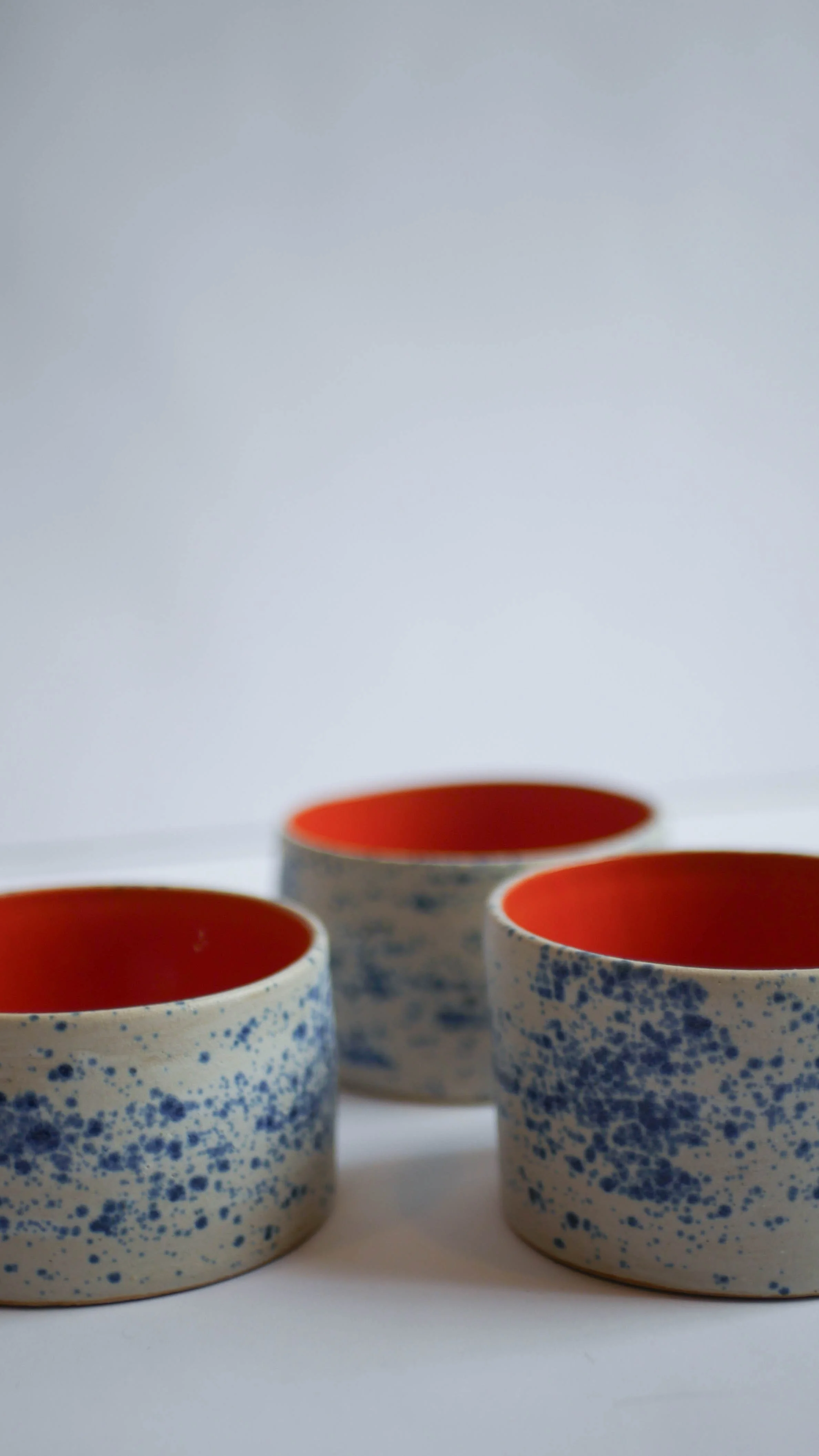 Tasse Bleu moucheté  orange céramique (1 sur 1).jpg