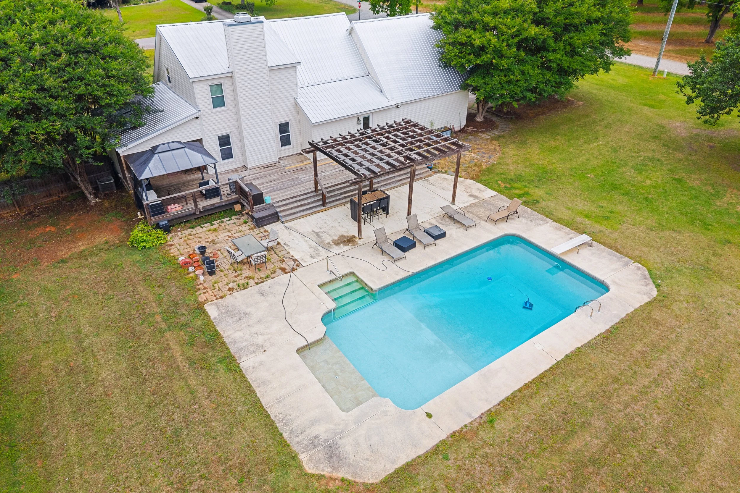 53_DJI_20260501143134_0309_D_mls.jpg