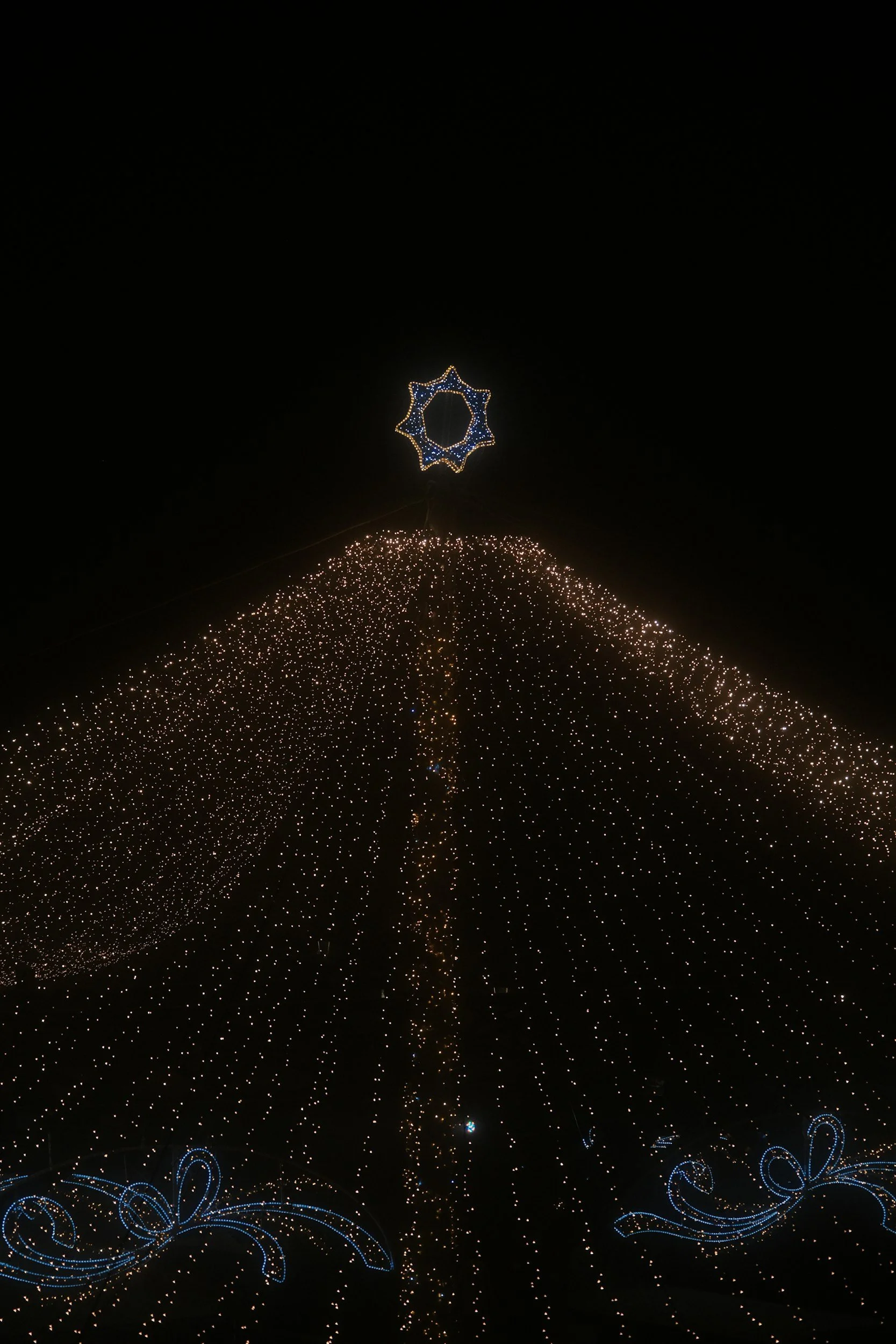 The Macon Christmas lights extravaganza is a great event for family fun and entertainment every year.