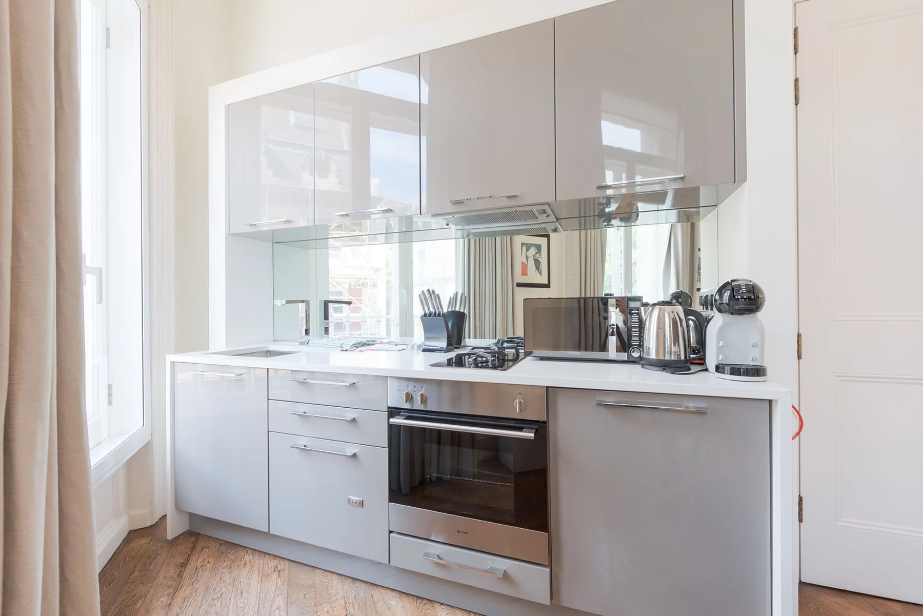 Flat 3, 19 Grovsnor Garden-7.jpg