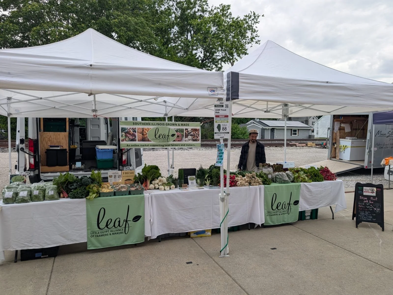 Vine Street Market at O'Fallon Station
