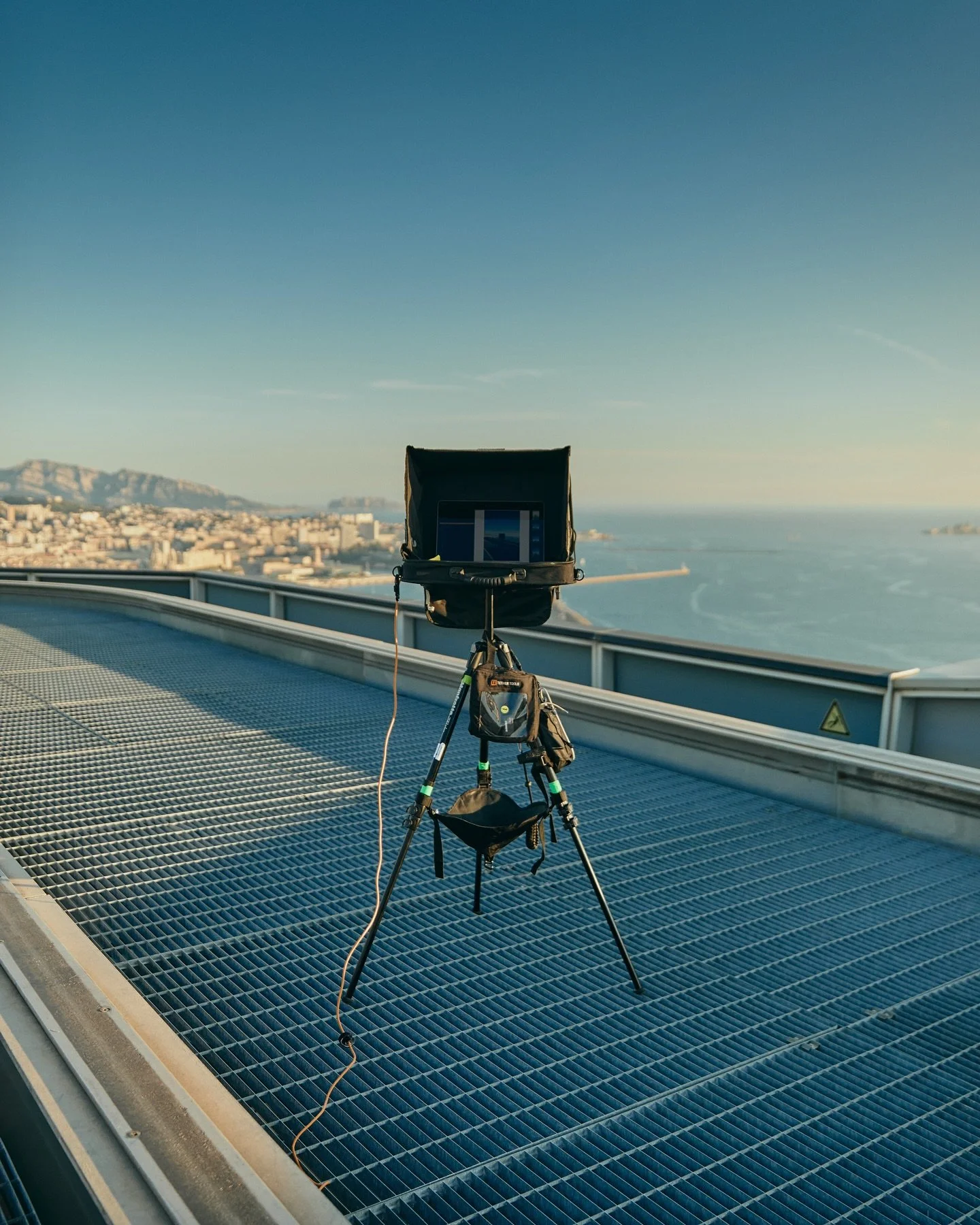 RECAP 2024 – Digital Tech / DIT 🎬🖥️
Huge thanks to all the photographers and production teams who trusted me this year. 2024 was packed with learnings, challenges, and incredible experiences on set. Grateful for every moment.
Big things are