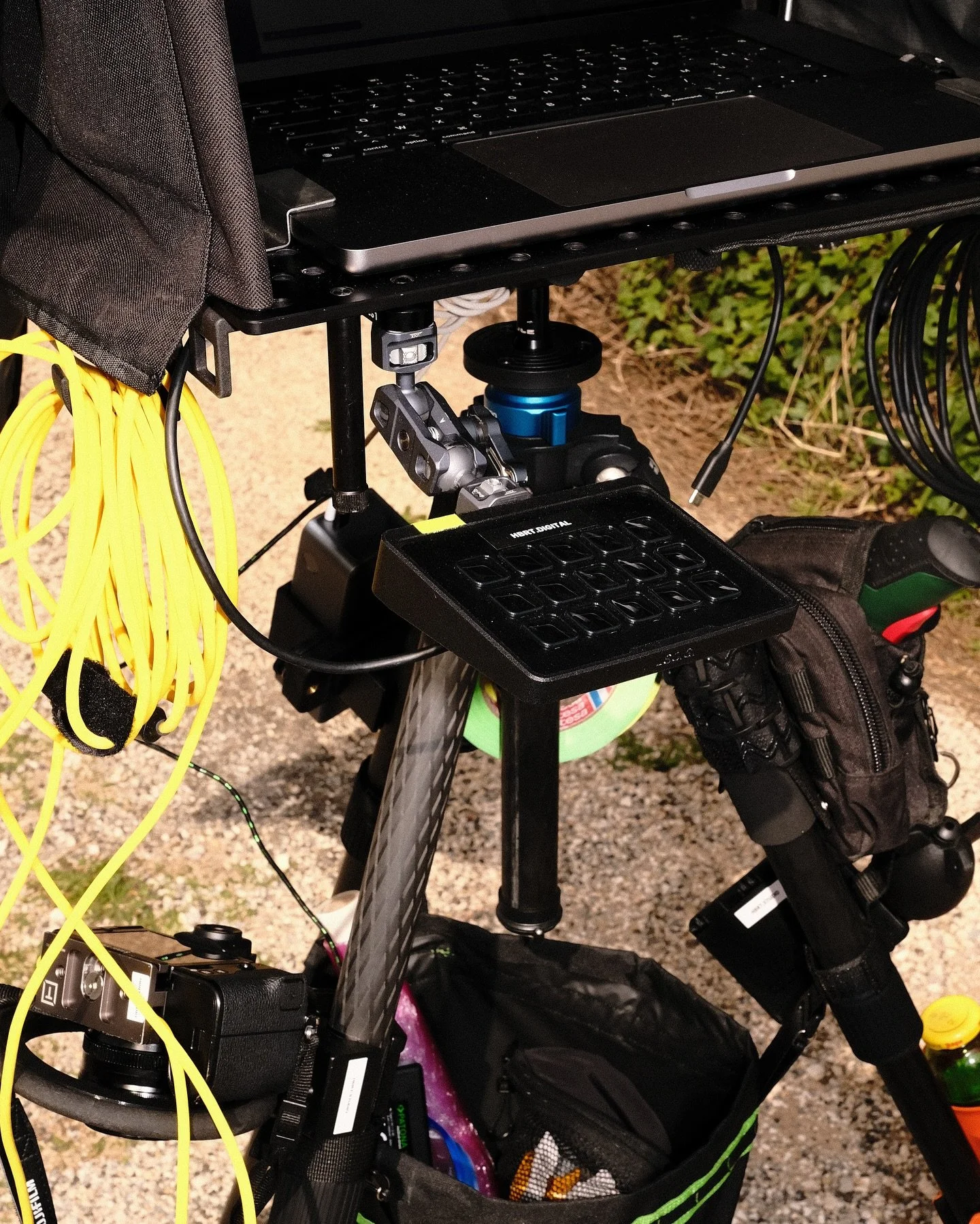 ✨ Shoot on location under the sun, cacti, and cables 🌵⚡
Nothing beats being out in the field with a solid rig and a tight crew.
Love this job and everything that comes with it — dust, gear, and problem-solving on the go.
—
@pafpaf_prod