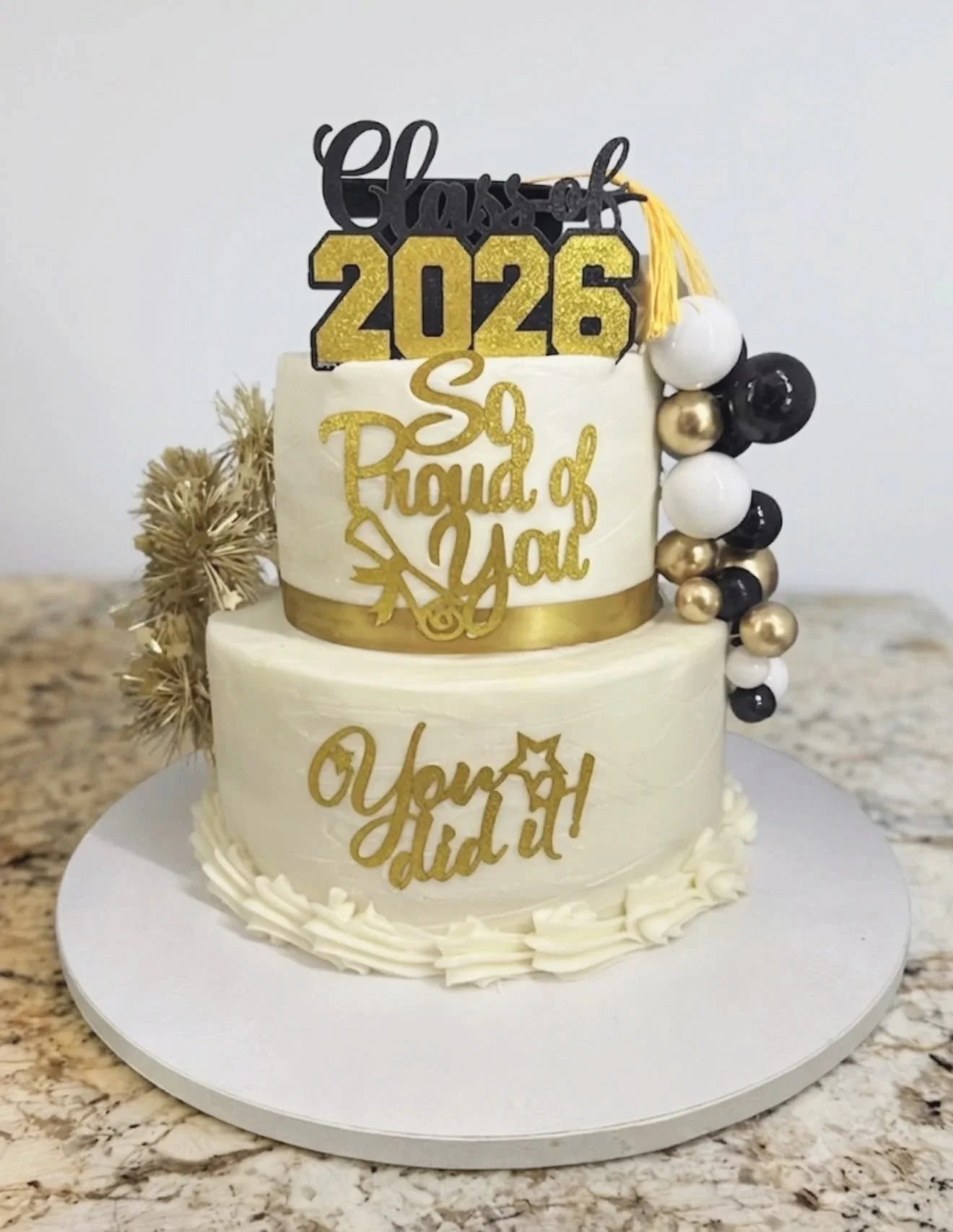 nonnies+grad+cake+2.jpg