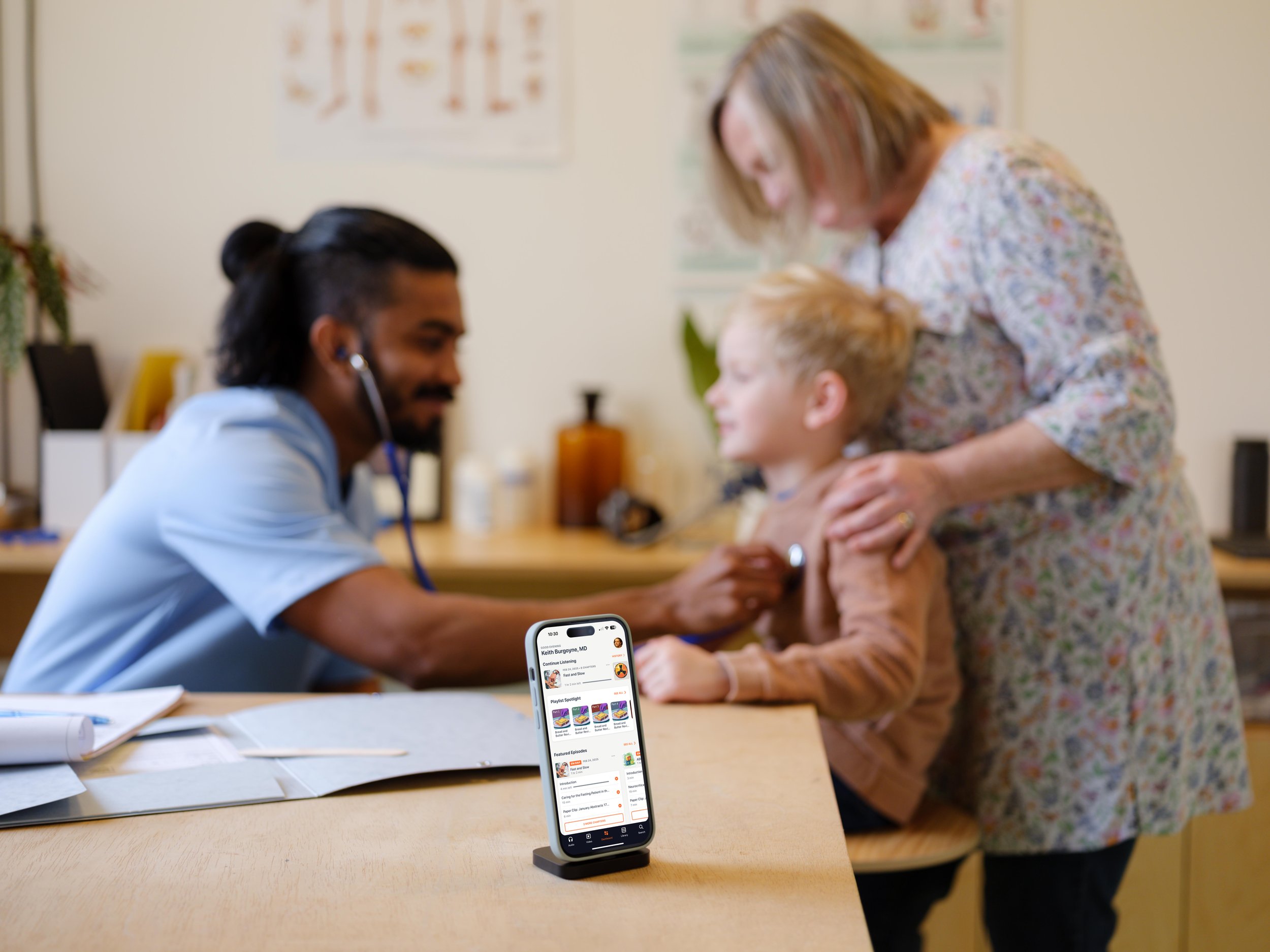 mockuuups-medical-environment-with-the-iphone-mockup.jpeg