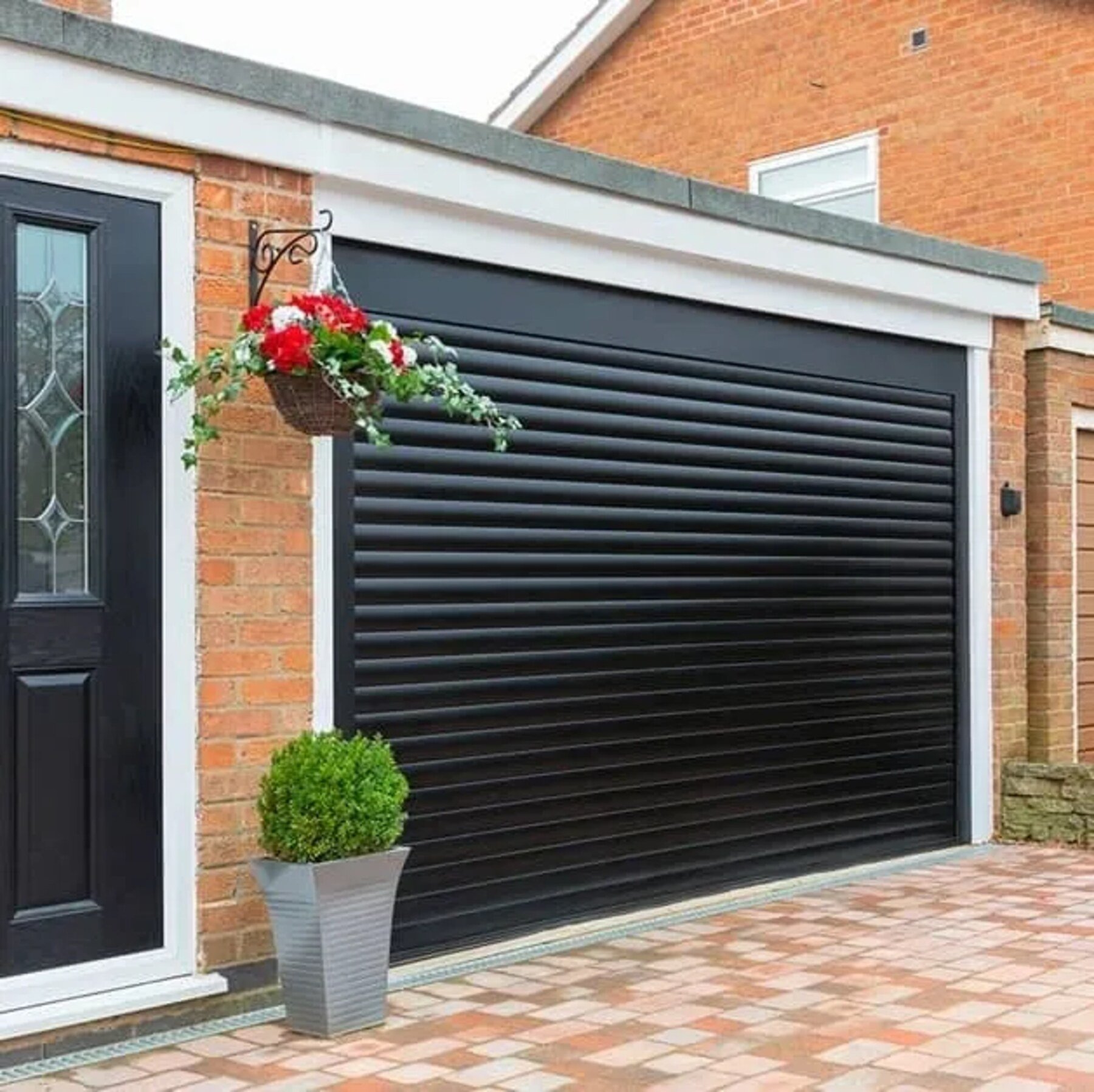 Residential Garage Doors 5.jpg