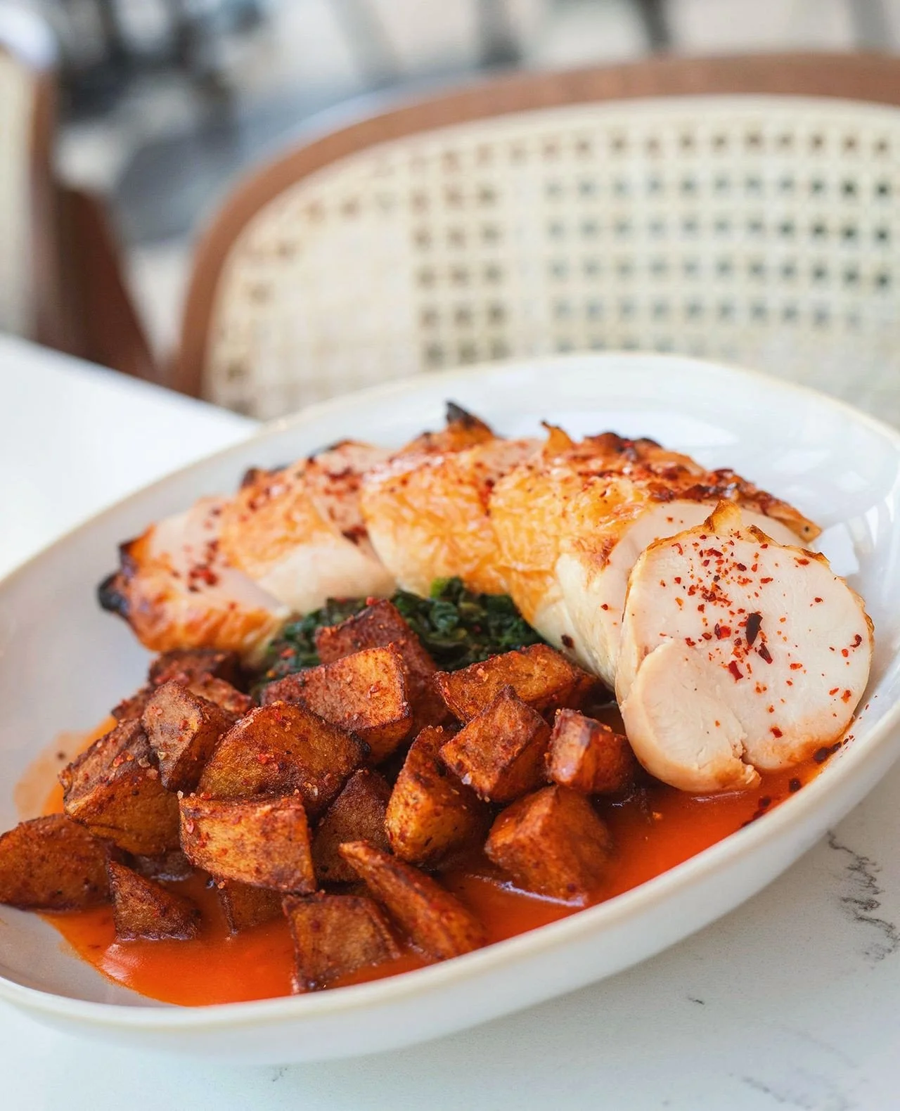 Here's your friendly reminder that it's never too early to start making those Thursday lunch plans.⁠
⁠
Whether it&rsquo;s a lunch meeting, catching up with friends, or simply stepping away from the office, Thursday is the perfect excuse to linger a l
