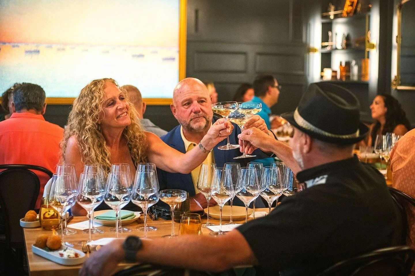 A heartfelt thank you to everyone who joined us last night for our Southern Italy Wine Dinner. From the wines in each glass to the dishes alongside them, it was a pleasure sharing another stop on our journey through the Mediterranean with you.⁠
⁠
FRA