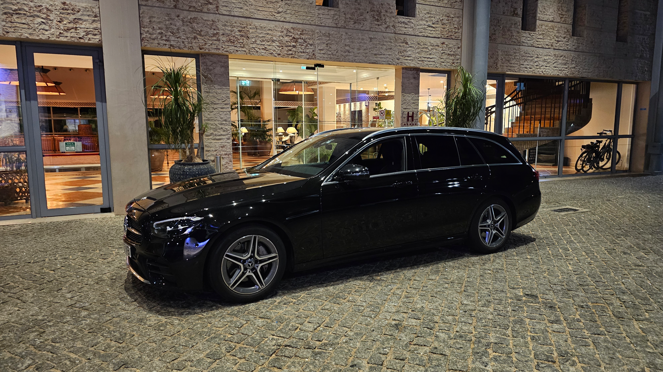 Faro Airport to Albufeira transfer

Faro Airport to Vilamoura transfer

Faro Airport to Lagos transfer

Faro Airport to Portimão transfer

Faro Airport to Alvor transfer

Faro Airport to Tavira transfer

Faro Airport to Olhão transfer

Faro Airport t