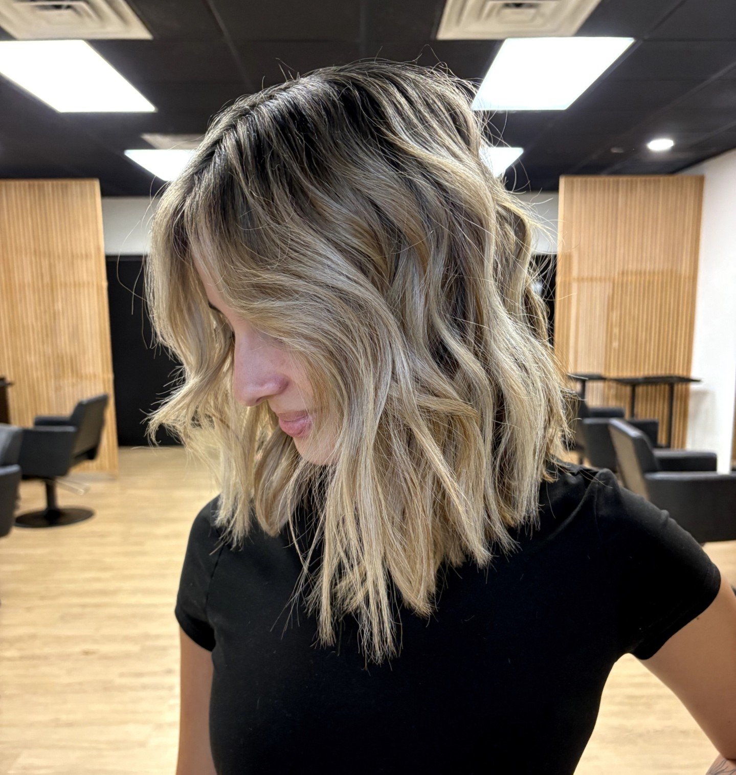 If you look up perfect beach hair in the dictionary..... you would find this image....

Seriously does anything scream the perfect salty summer hair like a fresh cut and lived in blonde? 

We don't think so! 

color and cut transformation by Gianna 
