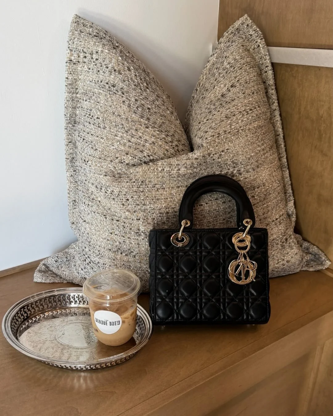 First week in our new salon at a glimpse&hellip;🤍

.

.

St pete hairstylist, st pete hair salon, modern salon, tampa bay hair salon, luxury hair salon, hair salon aesthetic