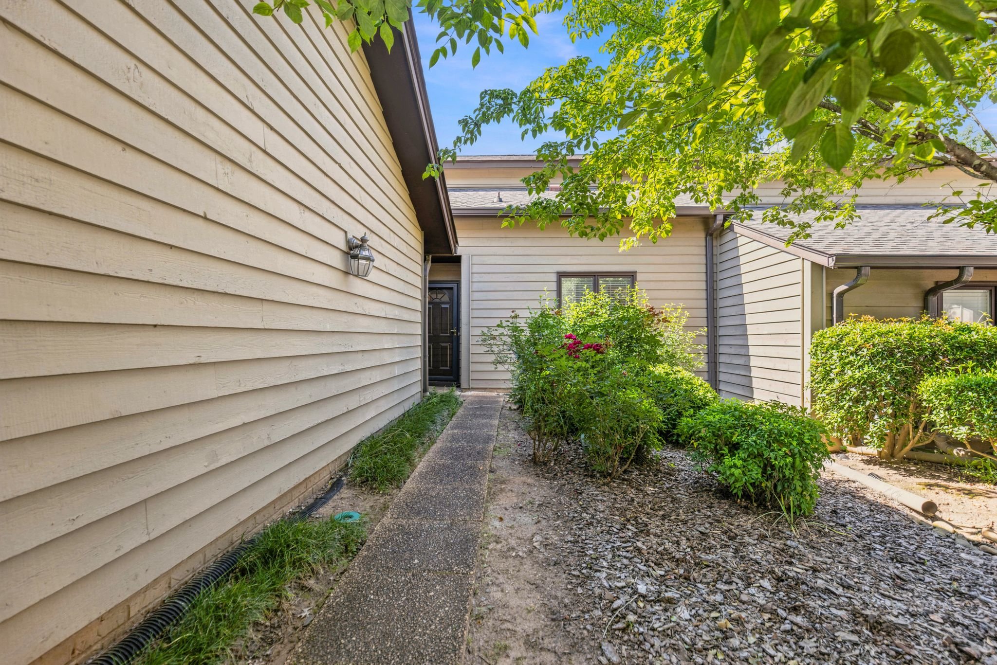417-sparrow-hawk-ct-greer-sc-chapter-vine-realty-photo-55.jpg