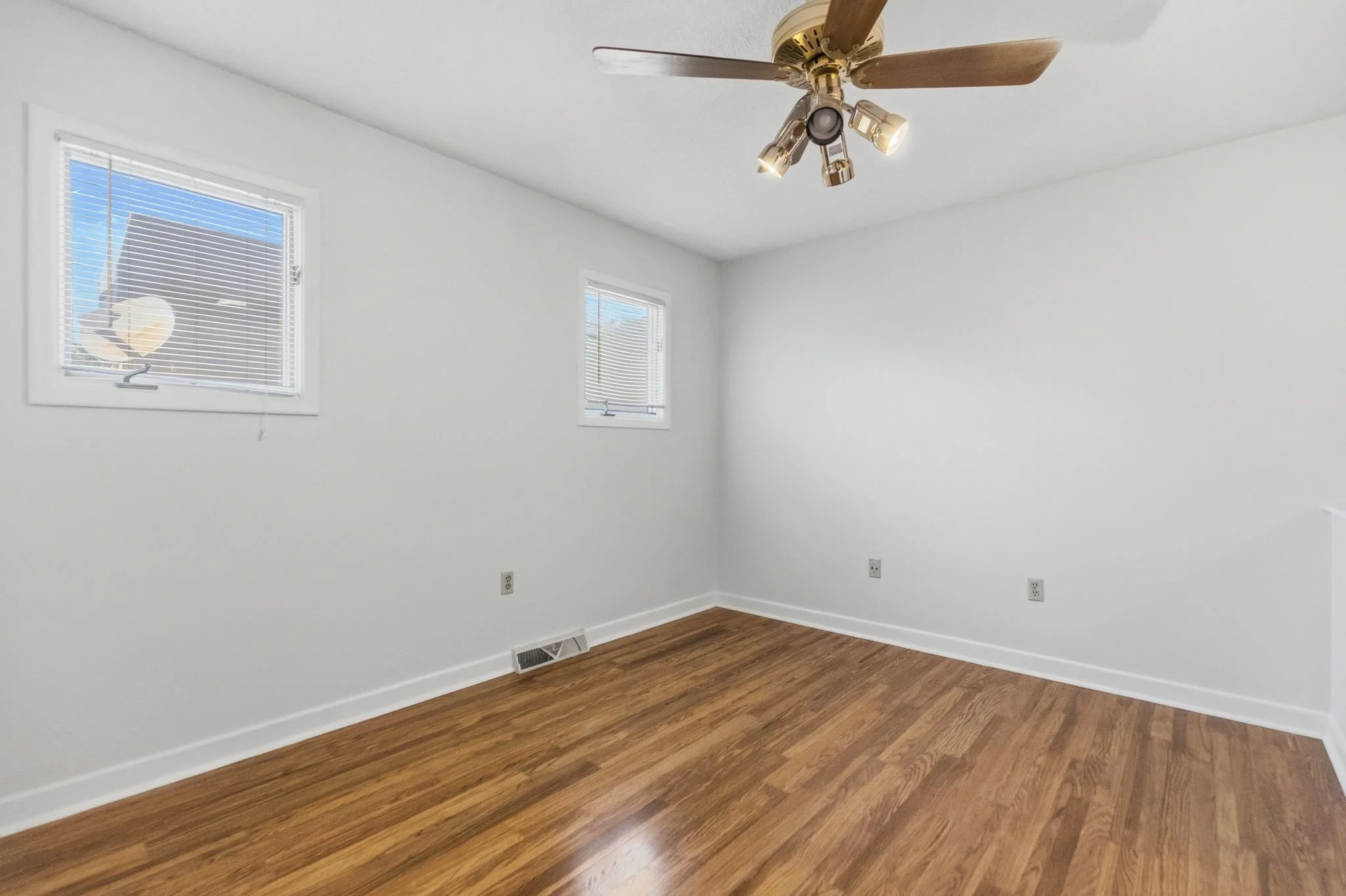 417-sparrow-hawk-ct-greer-sc-chapter-vine-realty-photo-50.jpg