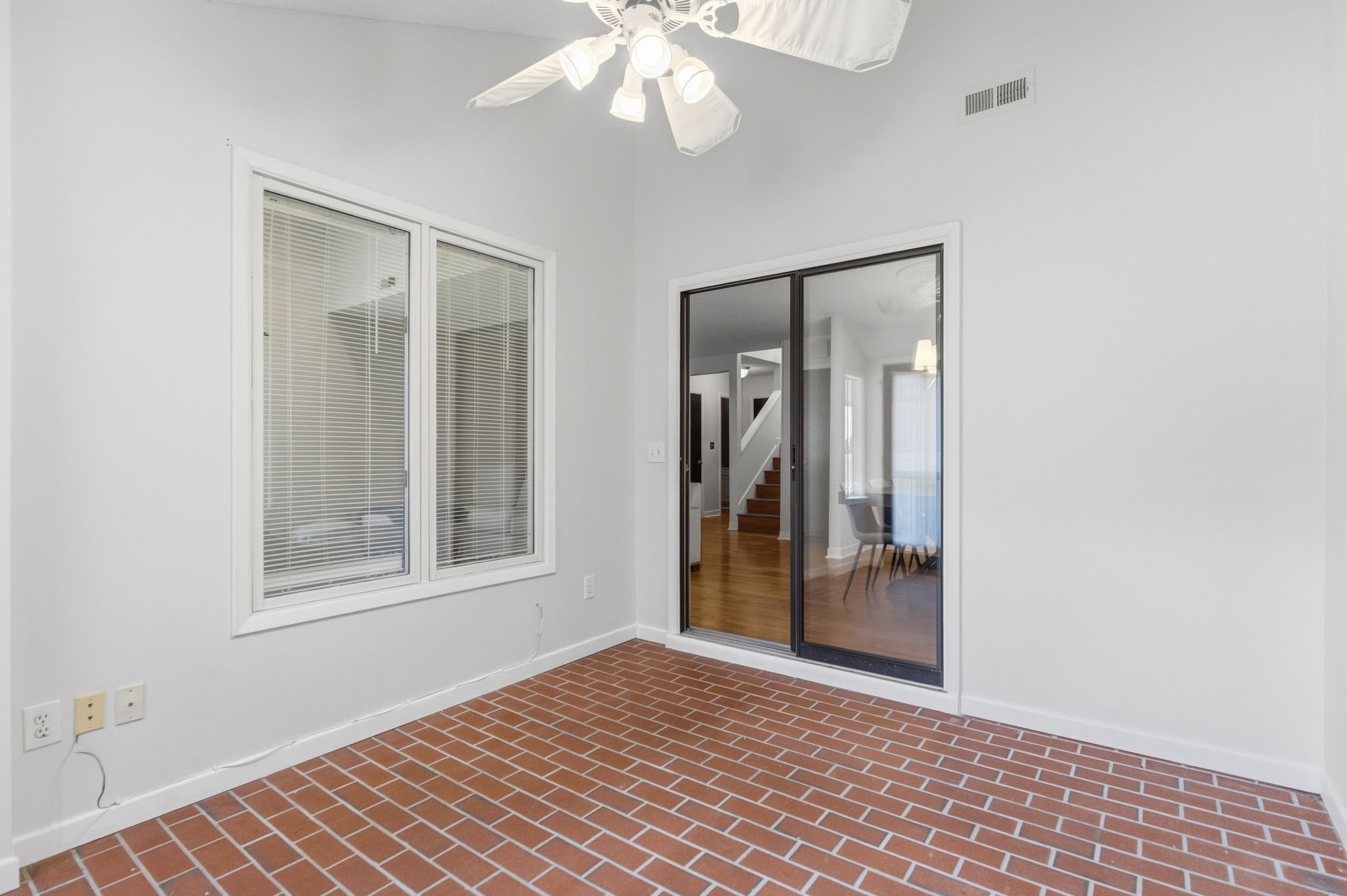 417-sparrow-hawk-ct-greer-sc-chapter-vine-realty-photo-19.jpg