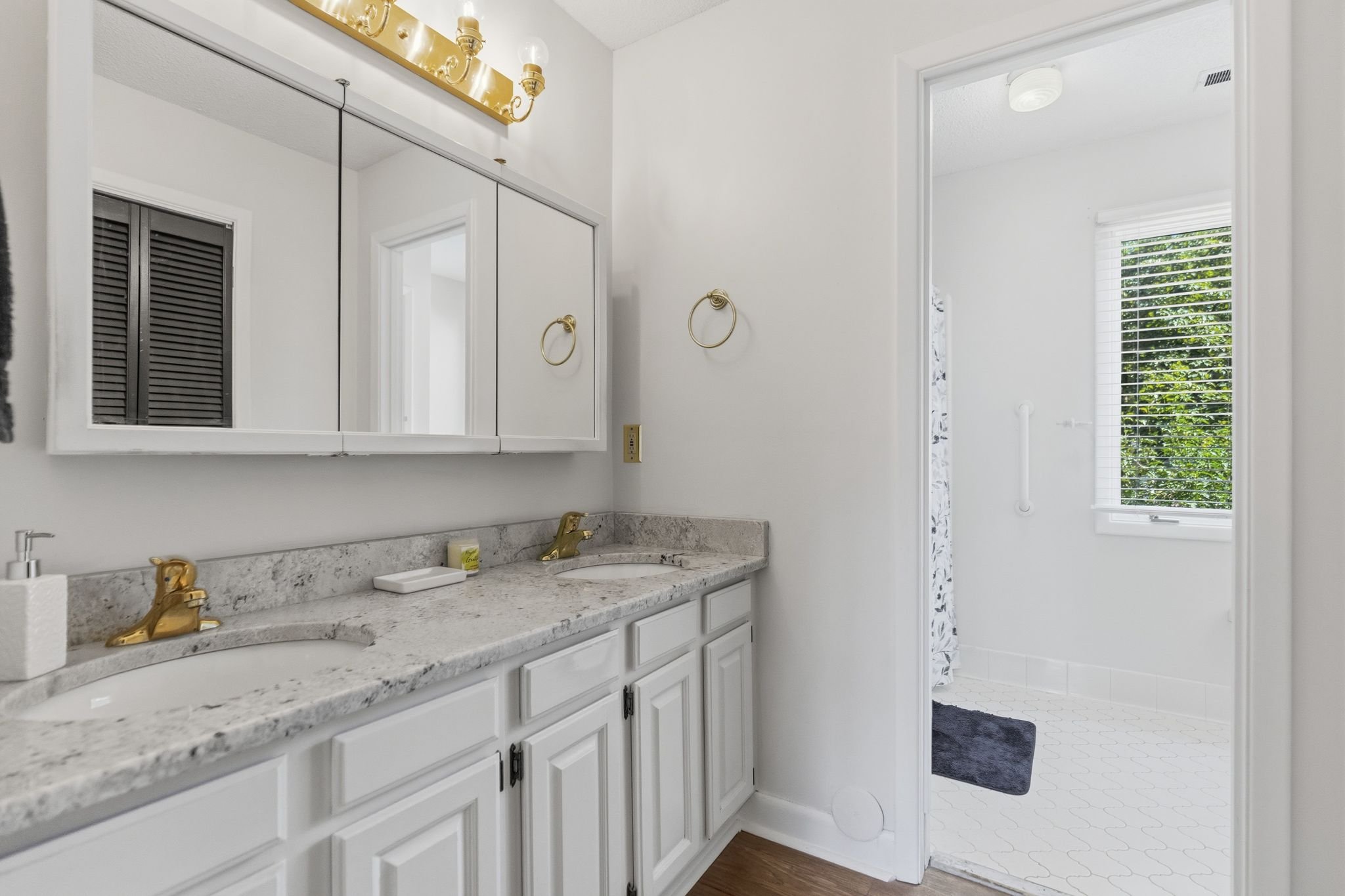 417-sparrow-hawk-ct-greer-sc-chapter-vine-realty-photo-12.jpg