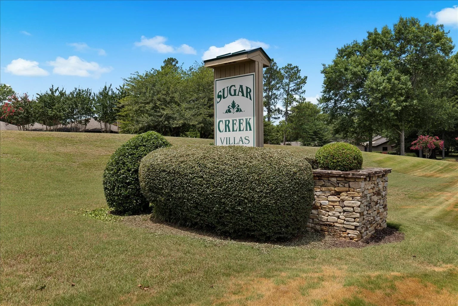 417-sparrow-hawk-ct-greer-sc-chapter-vine-realty-exterior-front-59.jpg