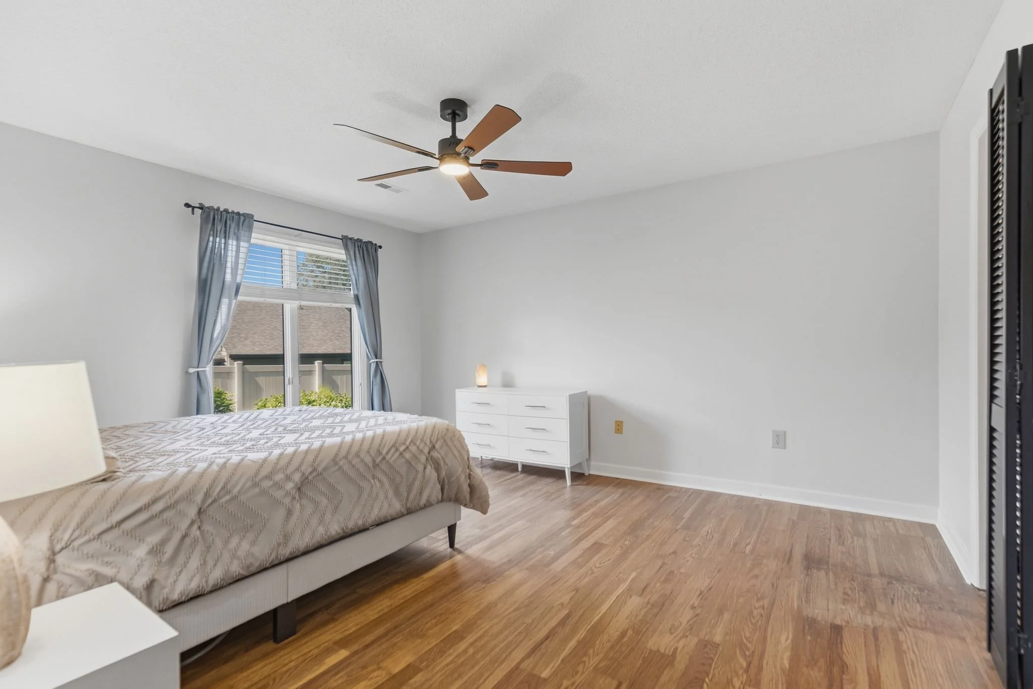 417-sparrow-hawk-ct-greer-sc-chapter-vine-realty-photo-05.jpg