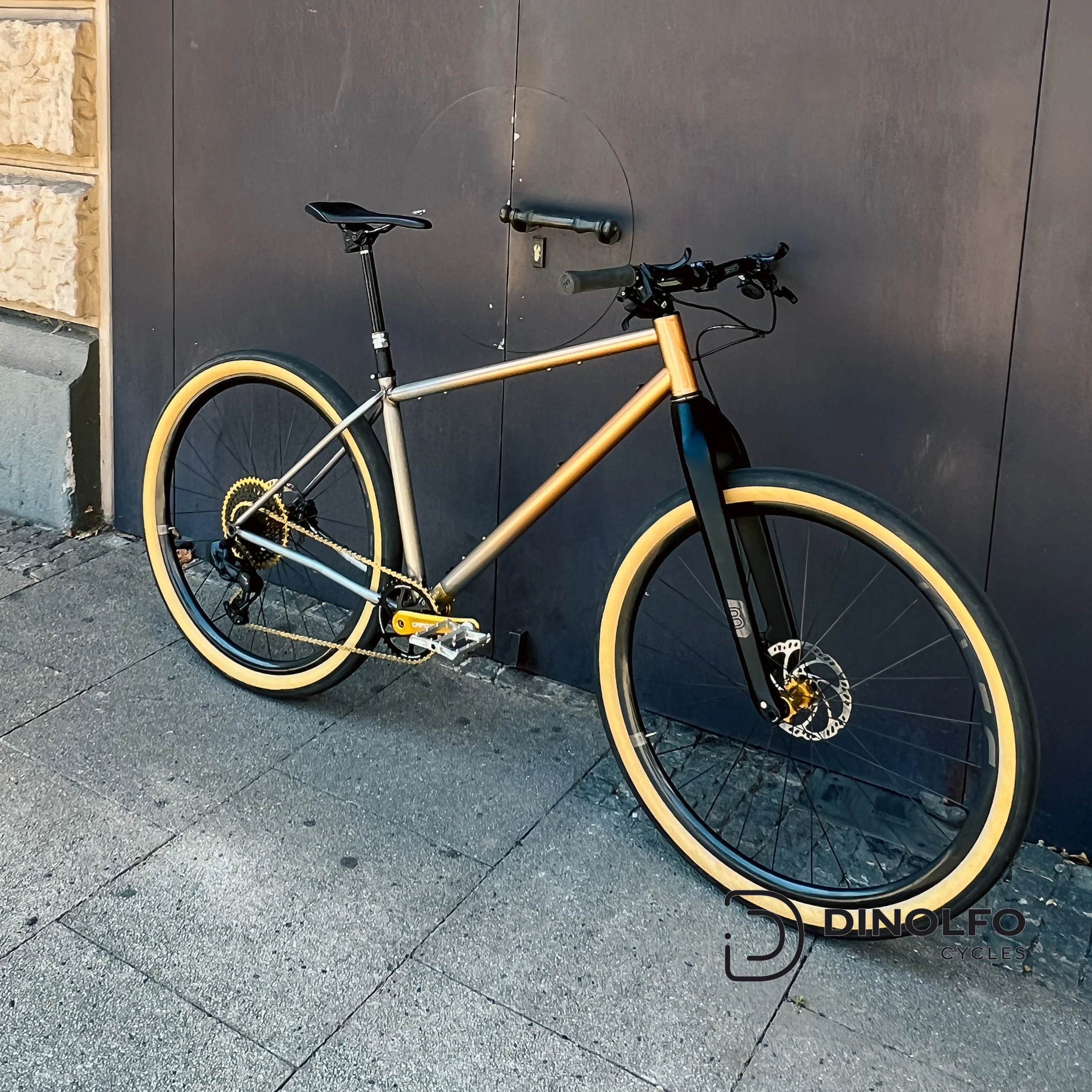 DINOLFO Adventure Bike, bronze lasiert Gr.:L