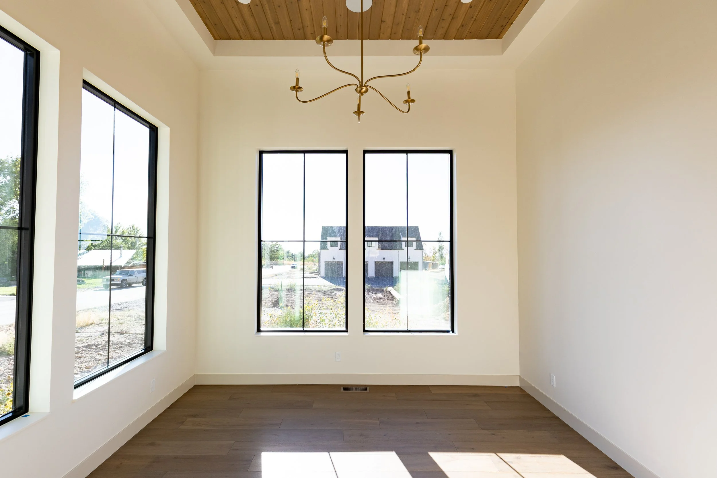 PIANO ROOM.jpg