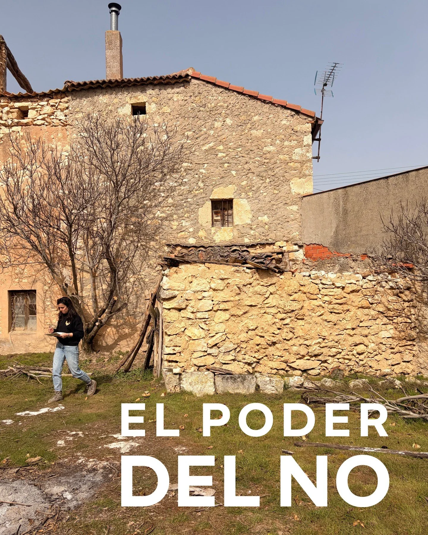 Dicen que las casas de los pueblos est&aacute;n condenadas. 🏚️🚫

"No tiene arreglo", "No merece la pena la inversi&oacute;n", "No vas a conseguir los permisos", "No vas a encontrar a nadie que quiera trabajar ah&i