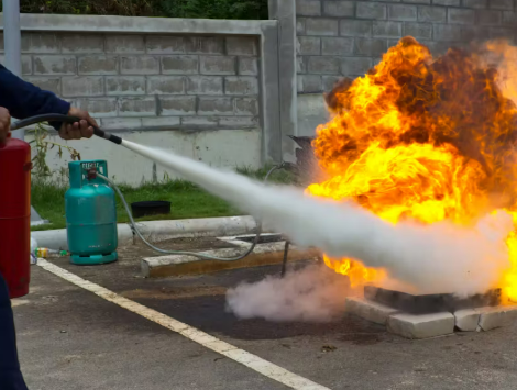 learning how to extinguish a fire in a controlled environment