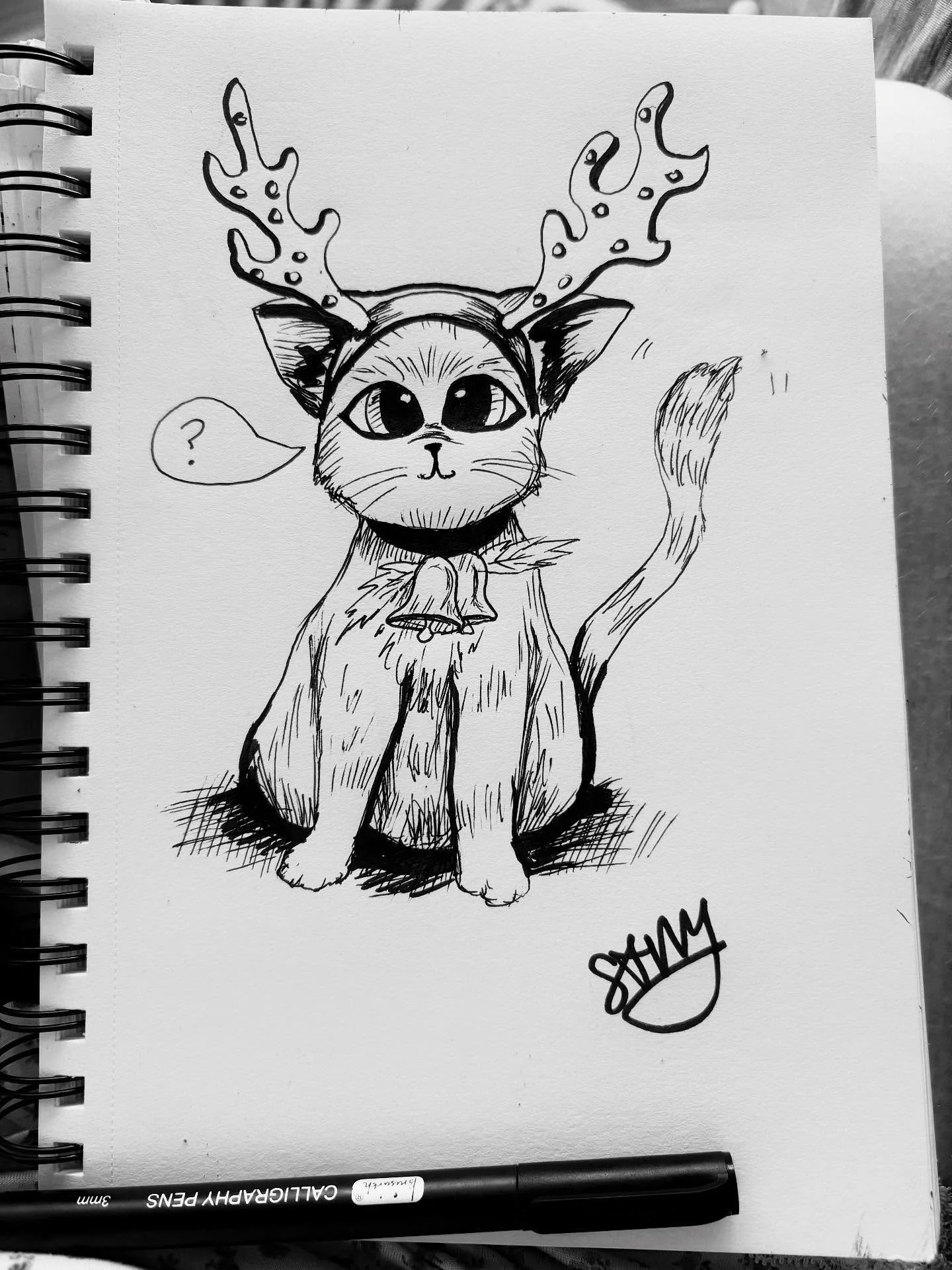 #inktober day 5: deer. Reindeer kitty got the wrong memo for the holiday party 🐱#inktoberday5 #drawing #art #savvyart #pendrawing