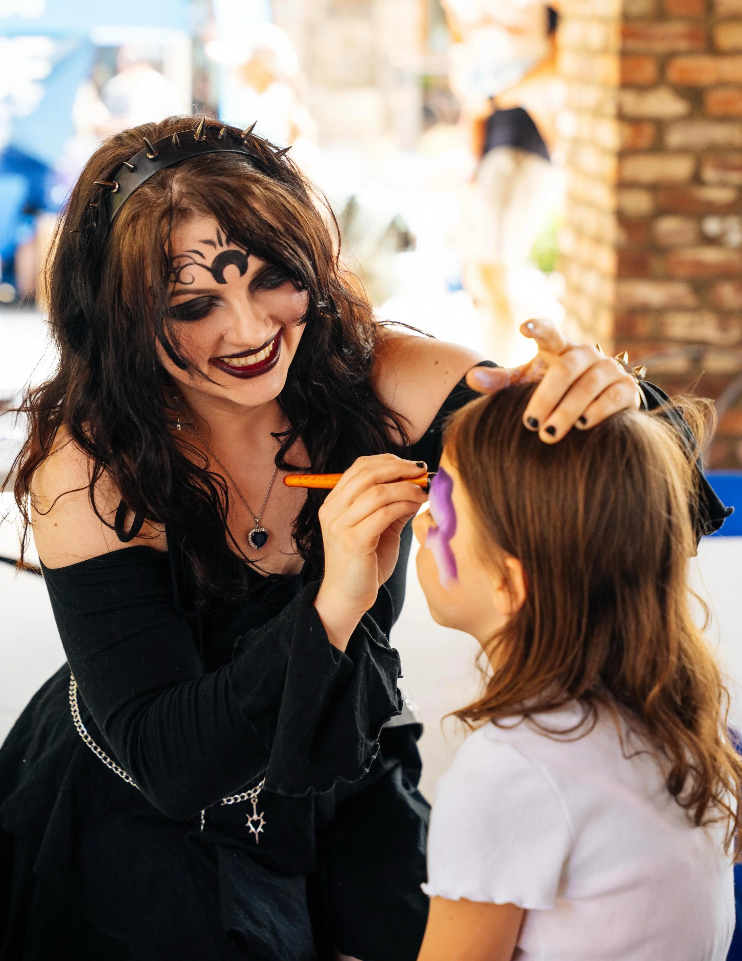 I got these beautiful photos back (thanks @willcrooksphoto!!) from my time facepainting at the Walt&rsquo;s Waltz Ren Faire! I&rsquo;m so glad I got to participate. This was really fun, and I enjoyed making people smile 🩷 I also realized something f
