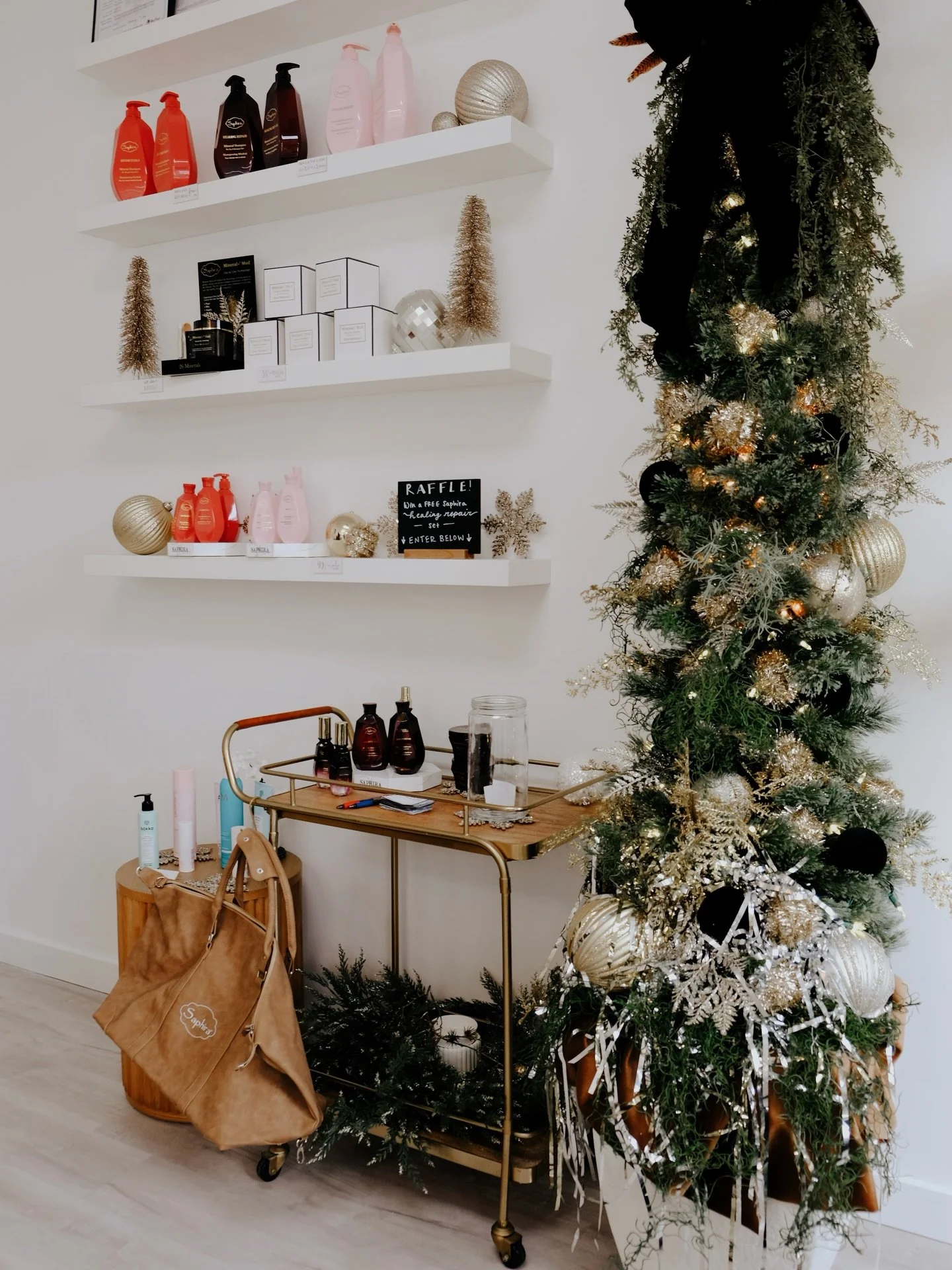 Wishing you a Merry Christmas filled with beauty, gratitude, and joy. ✨

The community that surrounds Salon Yvonne Nicole is truly such a gift &mdash; you&rsquo;ve made this year unforgettable. We hope your day is filled with love, holiday cheer, and