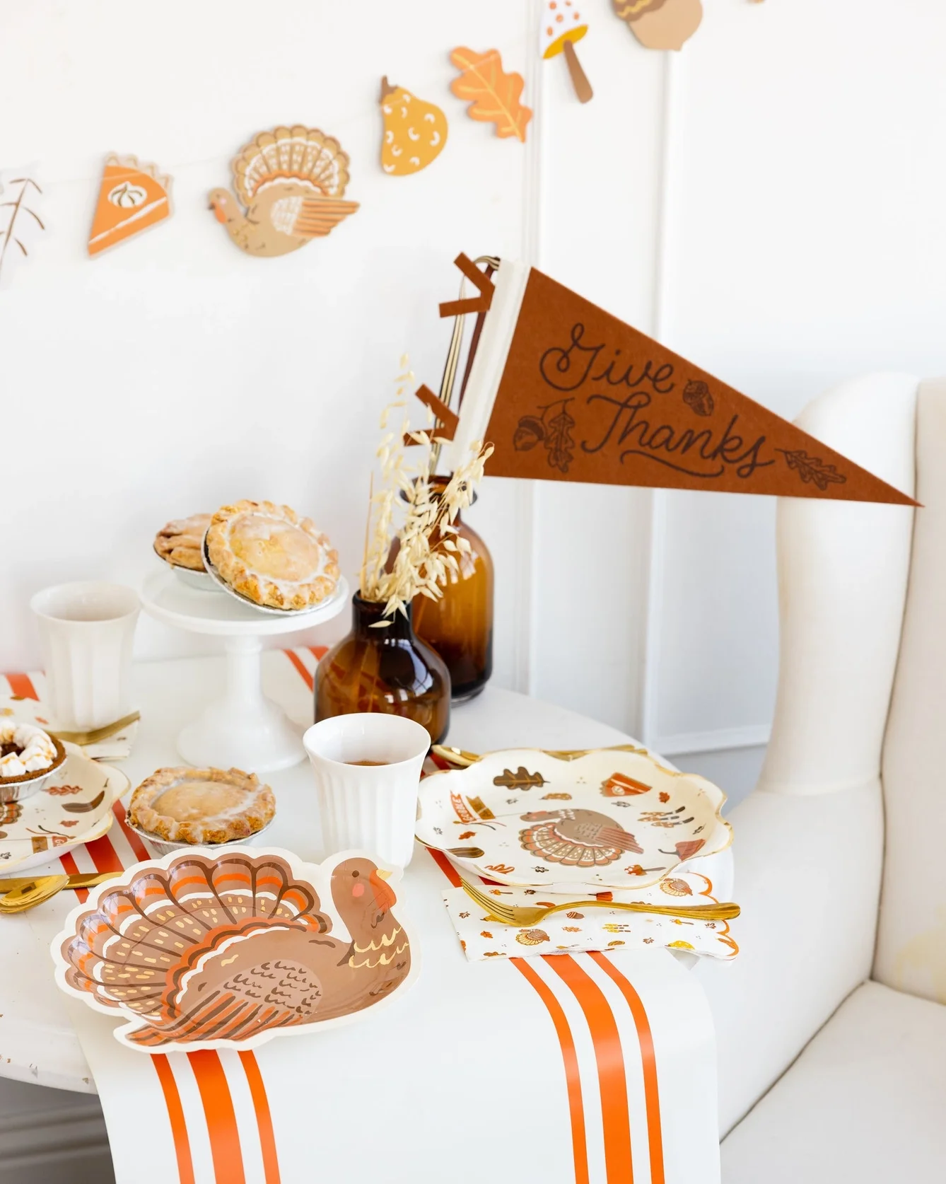Give Thanks Pennant Brown 3.webp