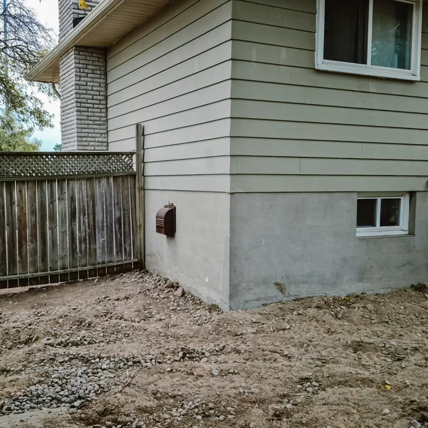 Wrapping up another dig and then onto a crawl space 🌧

Call, text, email or submit a contact form through our website for your free quote!

613-970-6122 
hello@doneritesolutions.ca www.doneritesolutions.ca 

#doneritefoundationrepair #doneritewaterp
