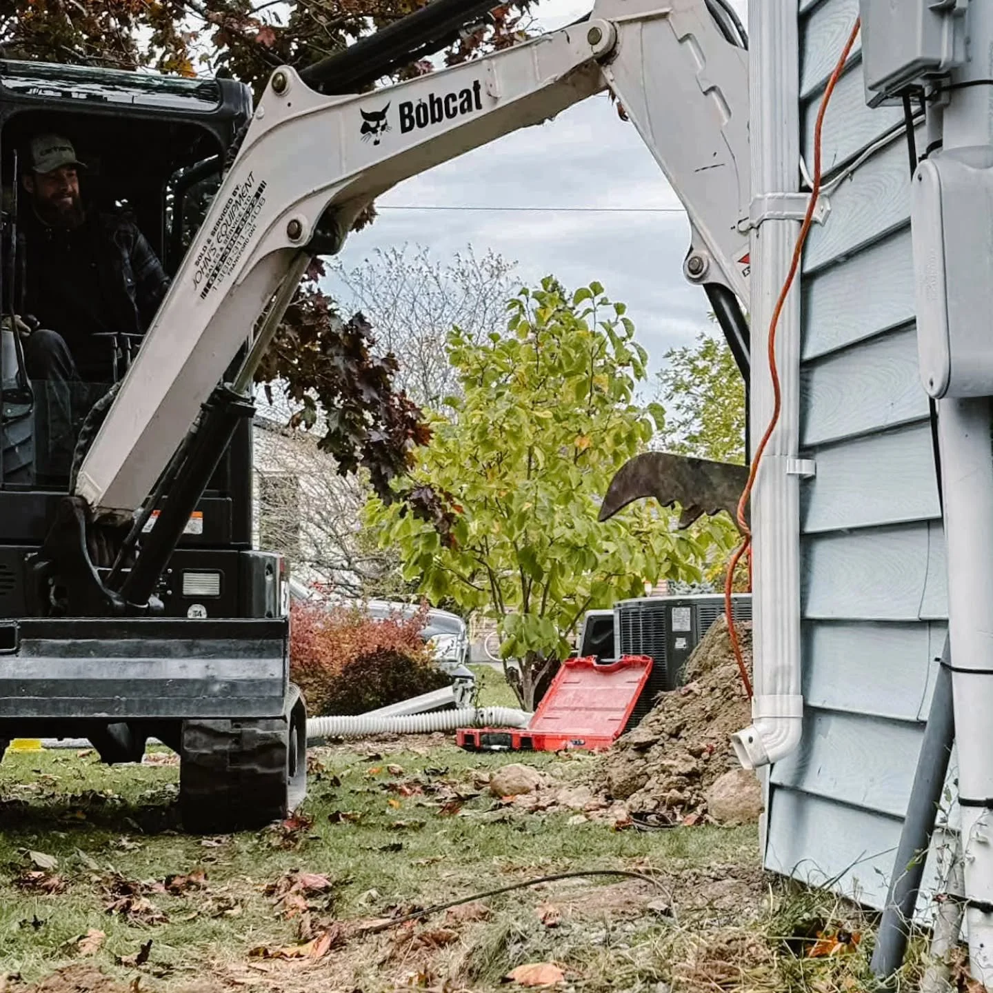 Getting our last few exterior wraps done before the end of the season 🍂

We're currently booking into mid November for interior projects.

Call, text, email or submit a contact form through our website for a free quote.

613-970-6122 
hello@donerite