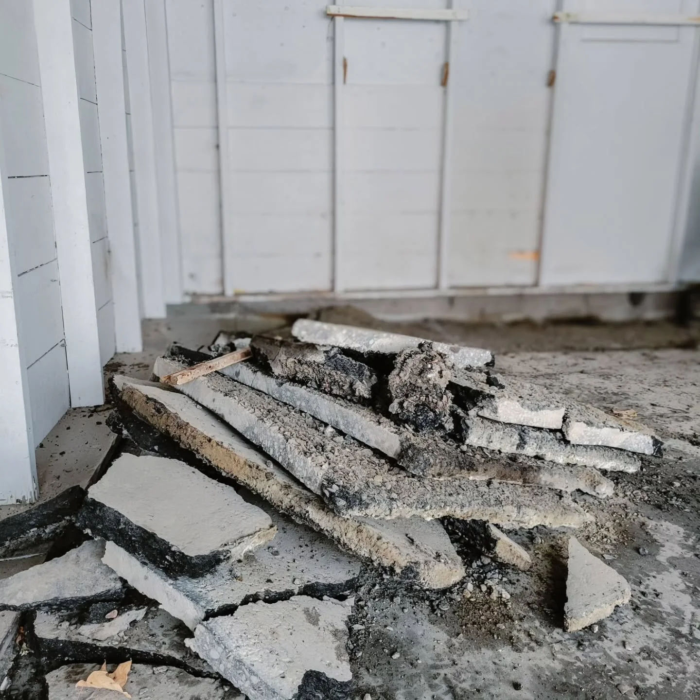 Another core pour project we started this week 💪

Call, text, email or submit a contact form through our website for your free quote!

613-970-6122 
hello@doneritesolutions.ca www.doneritesolutions.ca

#foundationrepair #carportrepair #cinderblockfo