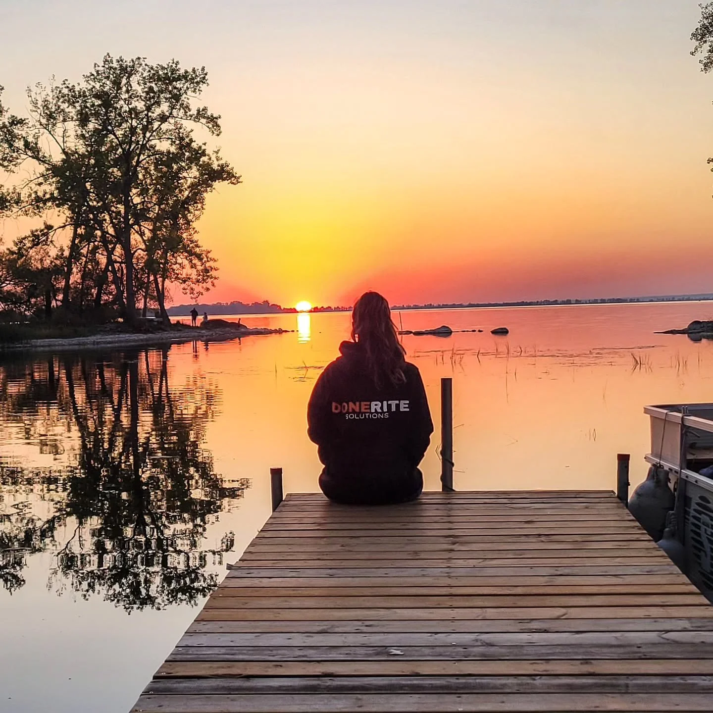 2025 was an amazing year. We met a lot of wonderful customers and fixed a lot of basements 🌧

Wishing everyone a safe and happy new year from the team at Donerite Solutions! 🌟

📞 613-970-6122 
✉️ hello@doneritesolutions.ca 
🌐 www.doneritesolution