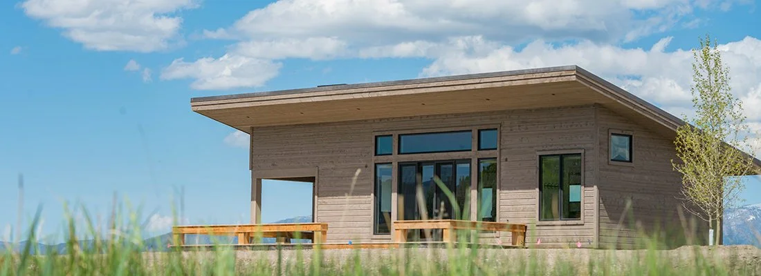 Amenities — Madison Double R