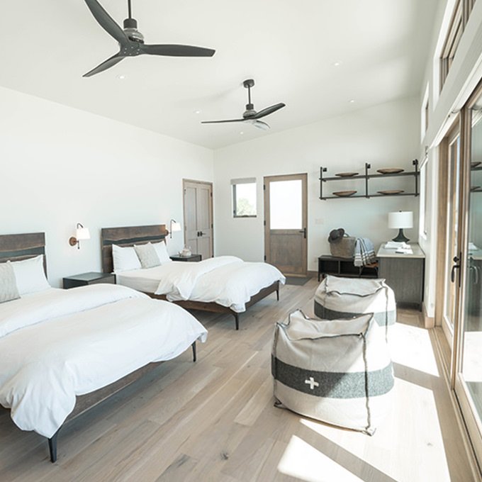 Amenities — Madison Double R