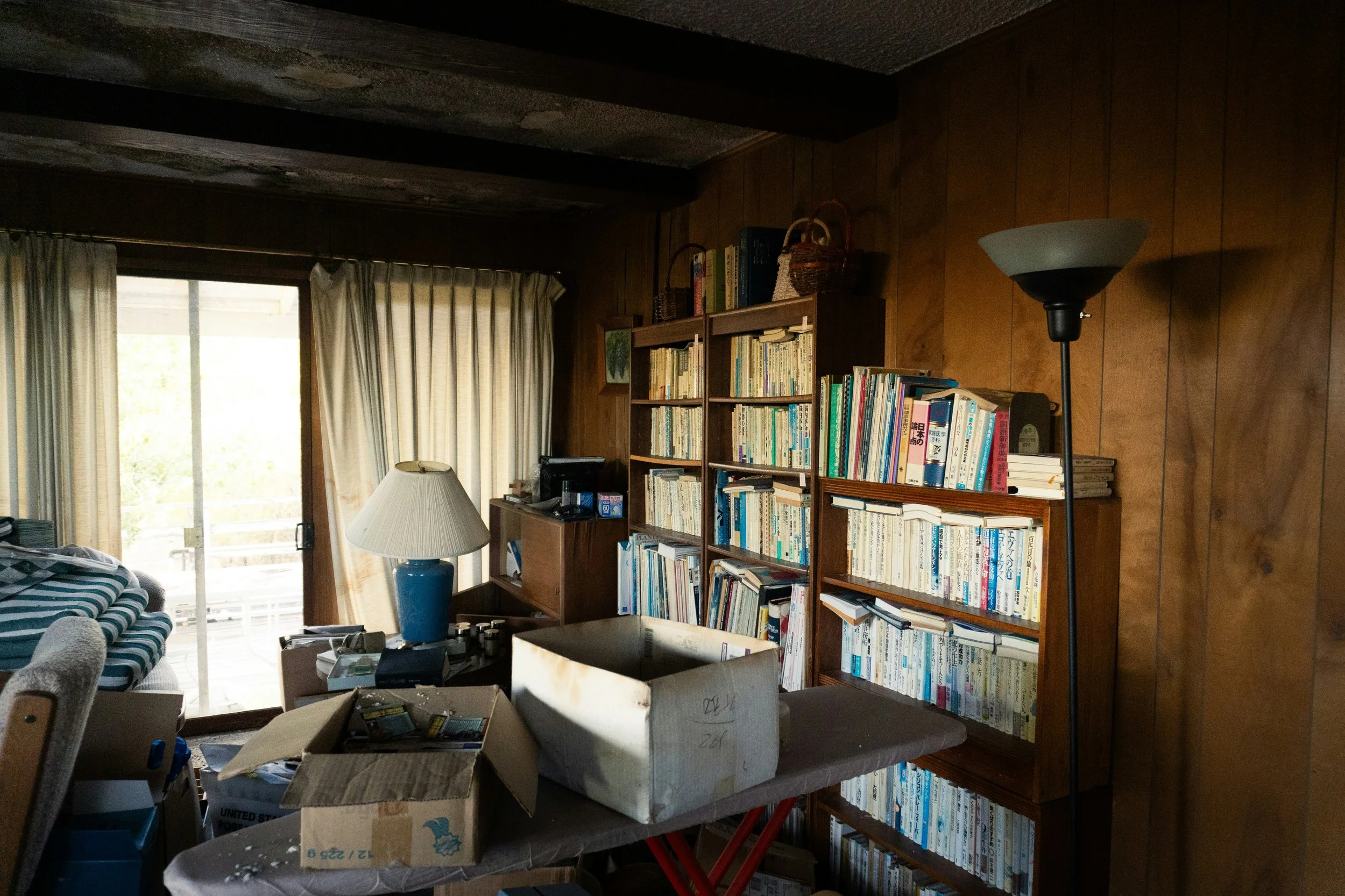 Sorting Through a Loved One’s Belongings After They Die