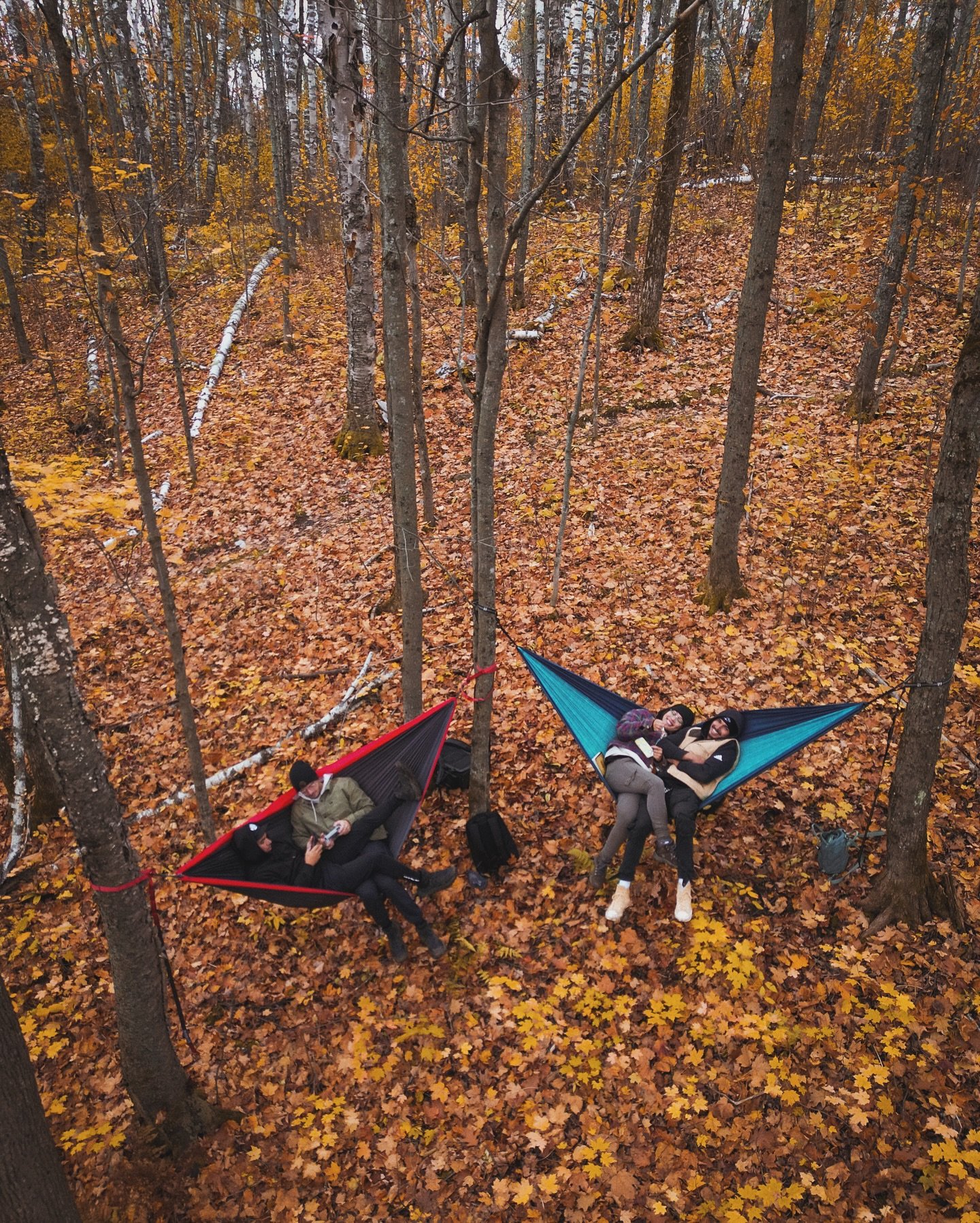 3, 2, uno 
.
[the most chill spot to get aggressive with uno😂]
.
[p.s. I hope she found the parking lot🫣]
.
.
.
#duluth #minnesota #duluthmn #lakesuperior #onlyinmn #mn #exploremn #northshore #photography #love #destinationduluth #capturemn #authen