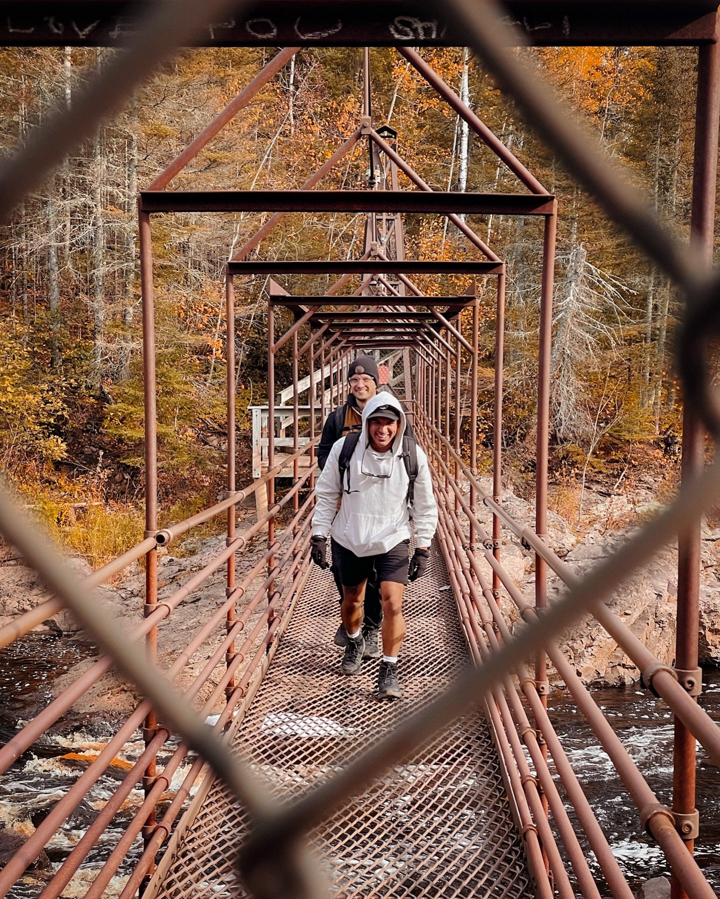 the sign said do not cross 😅
.
.
.
.
.
#duluth #minnesota #duluthmn #lakesuperior #onlyinmn #mn #exploremn #northshore #photography #love #destinationduluth #capturemn #authenticduluth #travel #happiness #thisismymn #captureduluth #alteredvibrationz