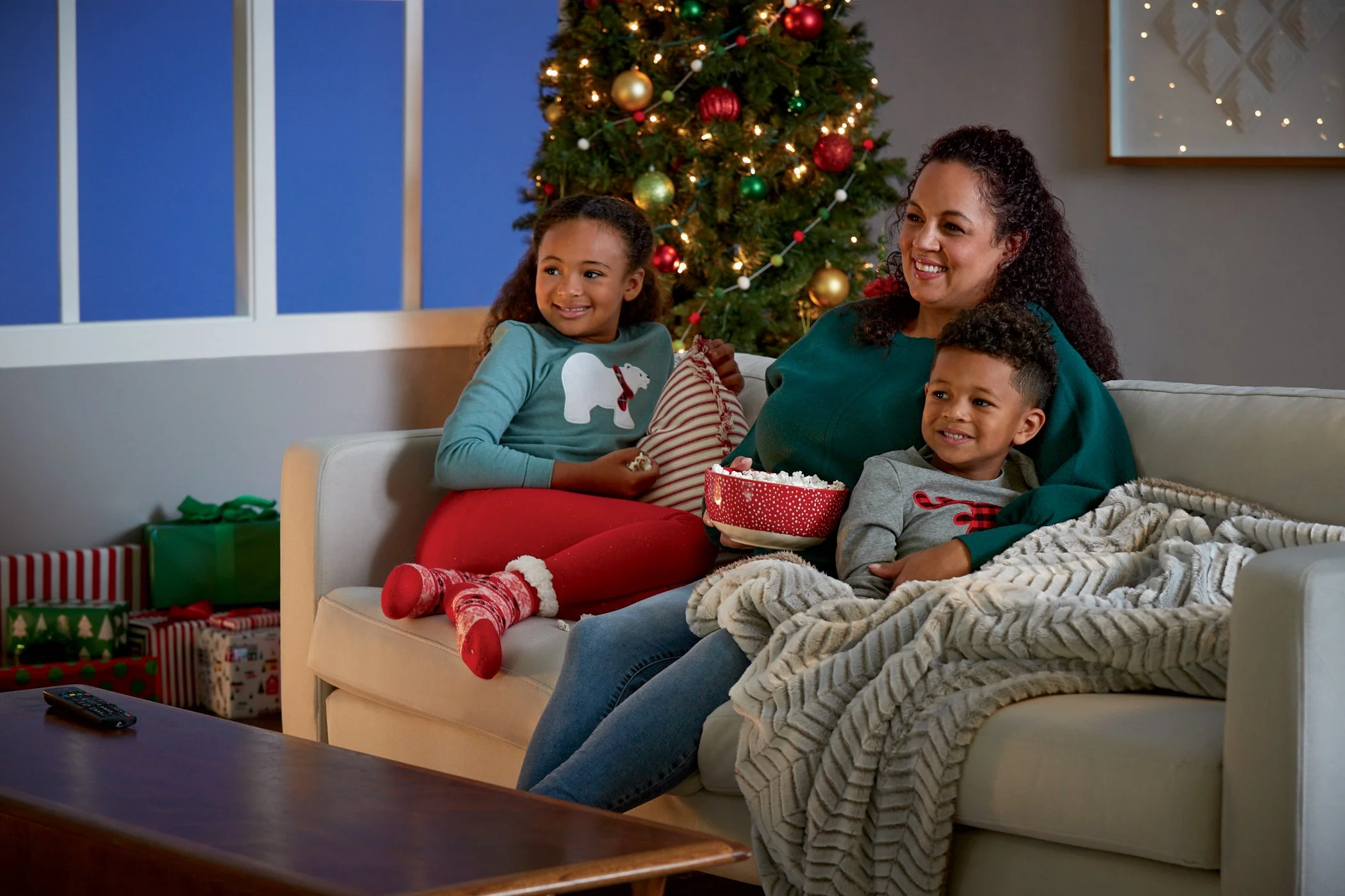 fht_holiday2022_brandshoot_familymoments_2-048.jpg