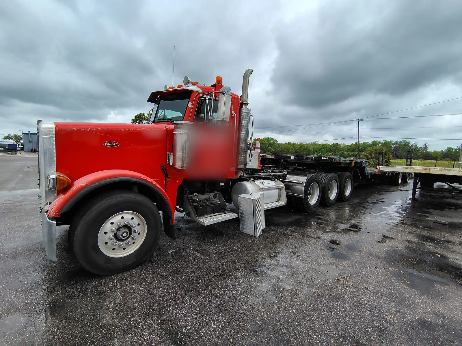 peterbilt_red_lowboy.jpg