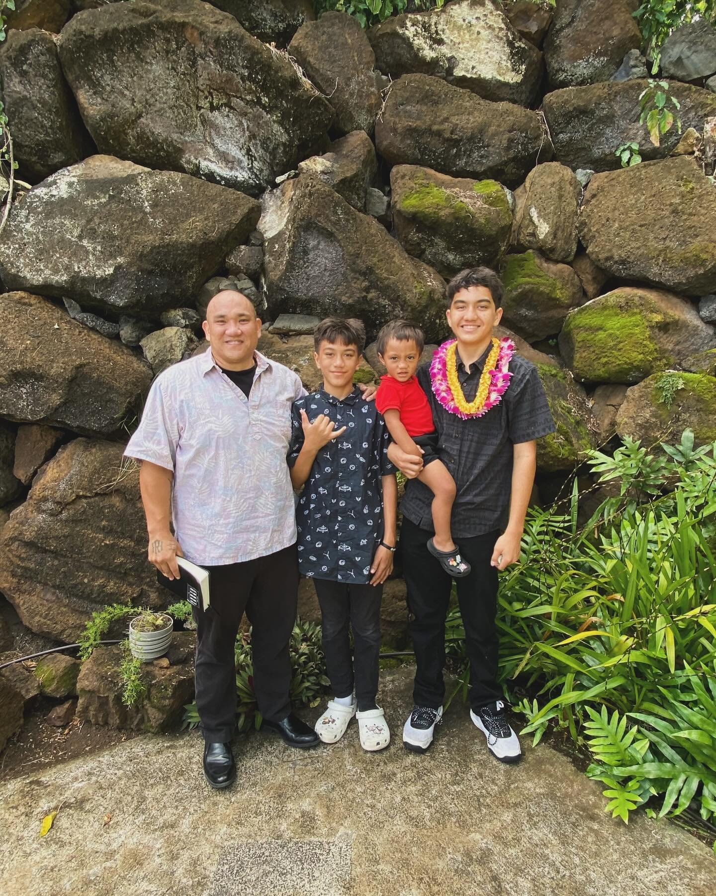 Ho&rsquo;omaika&rsquo;i! Makia was baptized today! Makia has been a Sunday school student with Kahu Alika for years! Kahu says Makia is one of his greatest disciples! We love God&rsquo;s grace in the lives of our Keiki at Auwaiolimu!