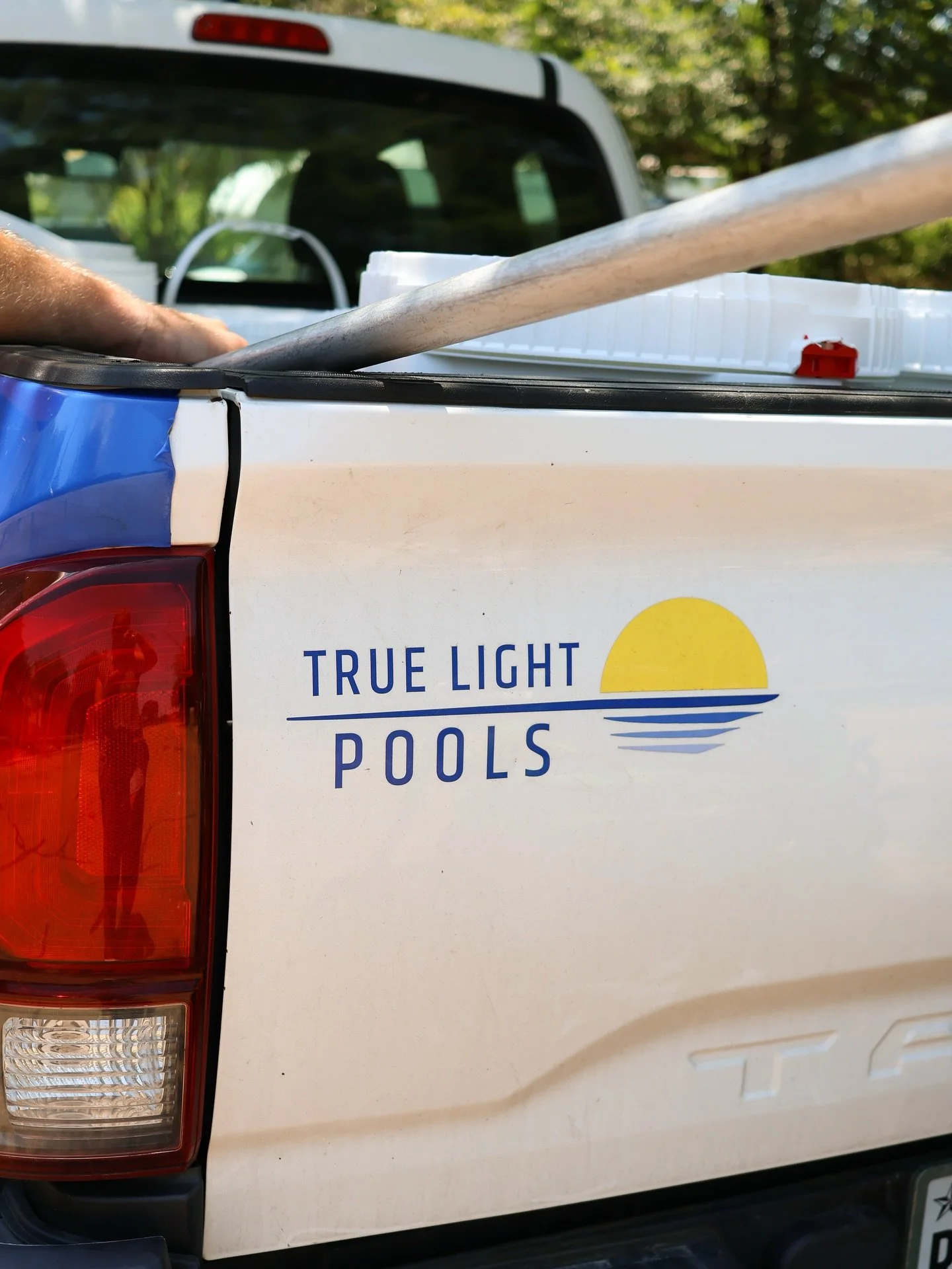 College Station pool cleaning done right!
With affordable weekly pool cleaning in Bryan&ndash;College Station, you&rsquo;ll never have to wonder if your pool is ready for family and friends. We&rsquo;ve got you covered!

Schedule your pool cleaning t