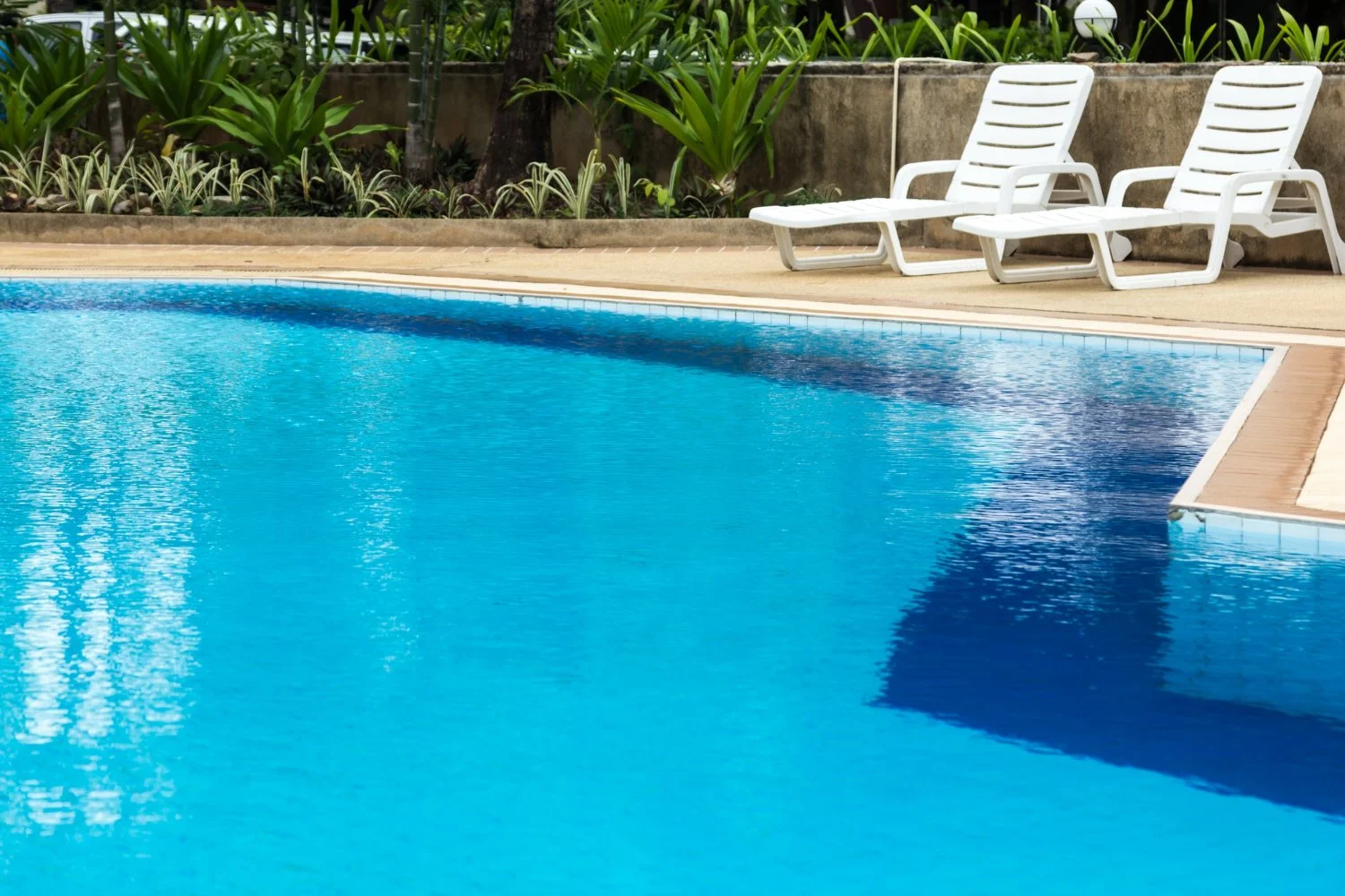 Swimming Pool Filter Cleaning Tips for Late Winter