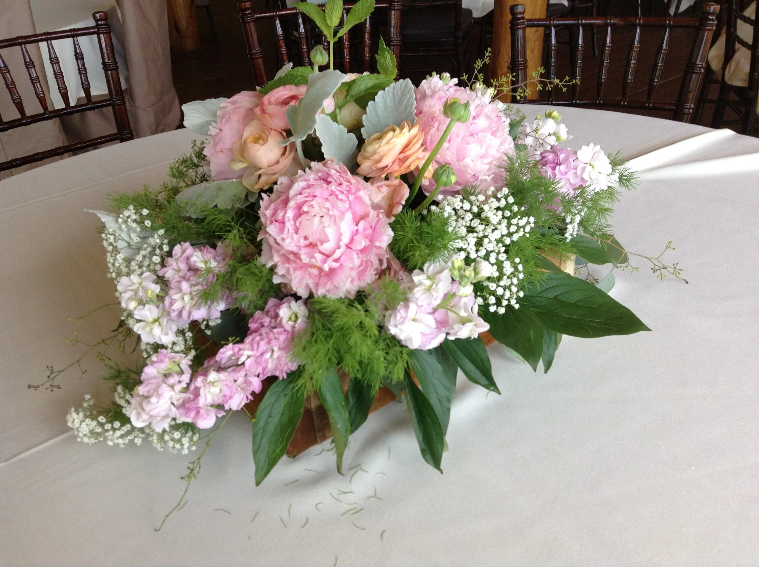 peonyweddingcenterpiece.jpg