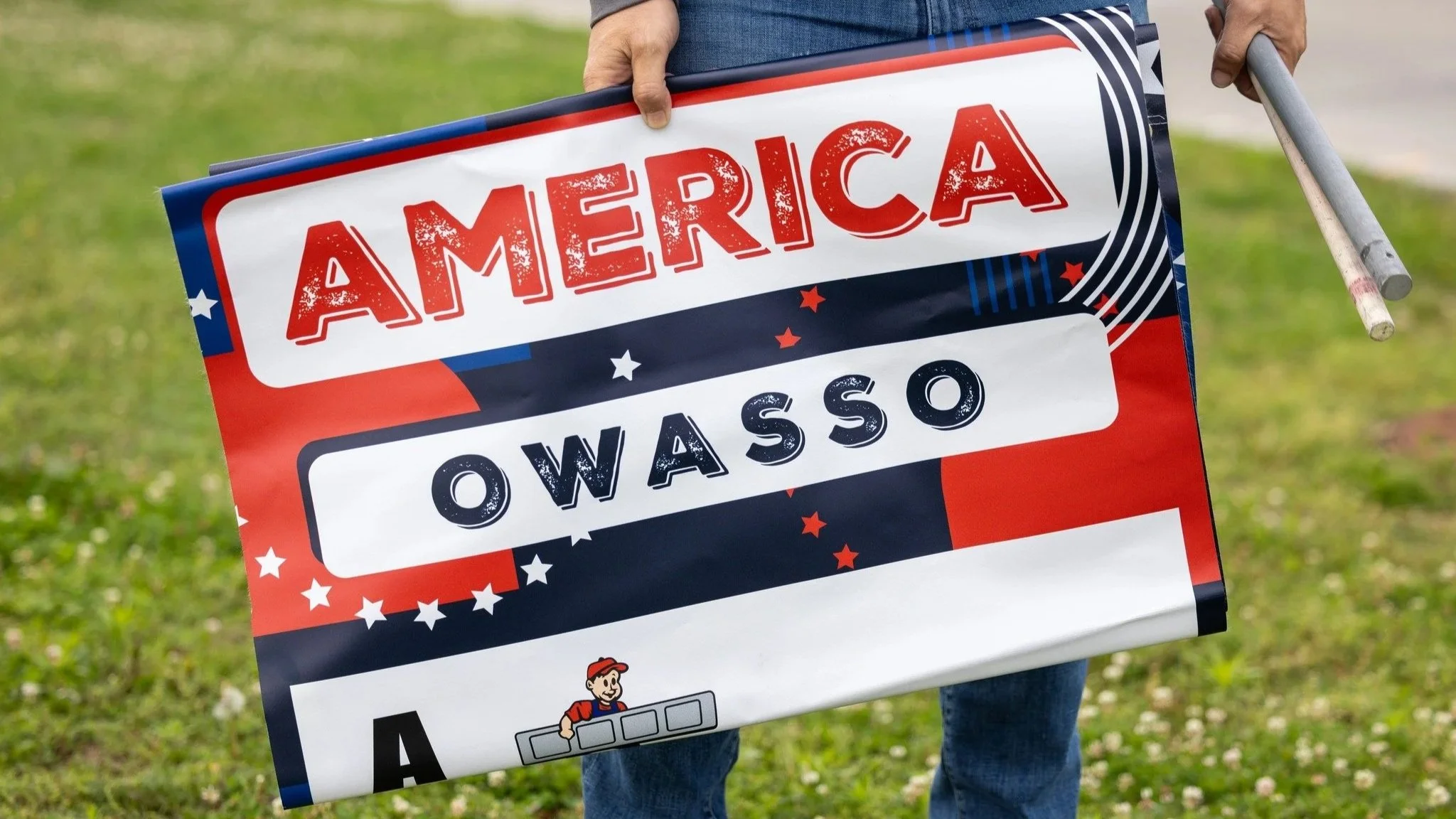 Dozens of patriotic signs go up across Owasso celebrating America’s 250th anniversary 