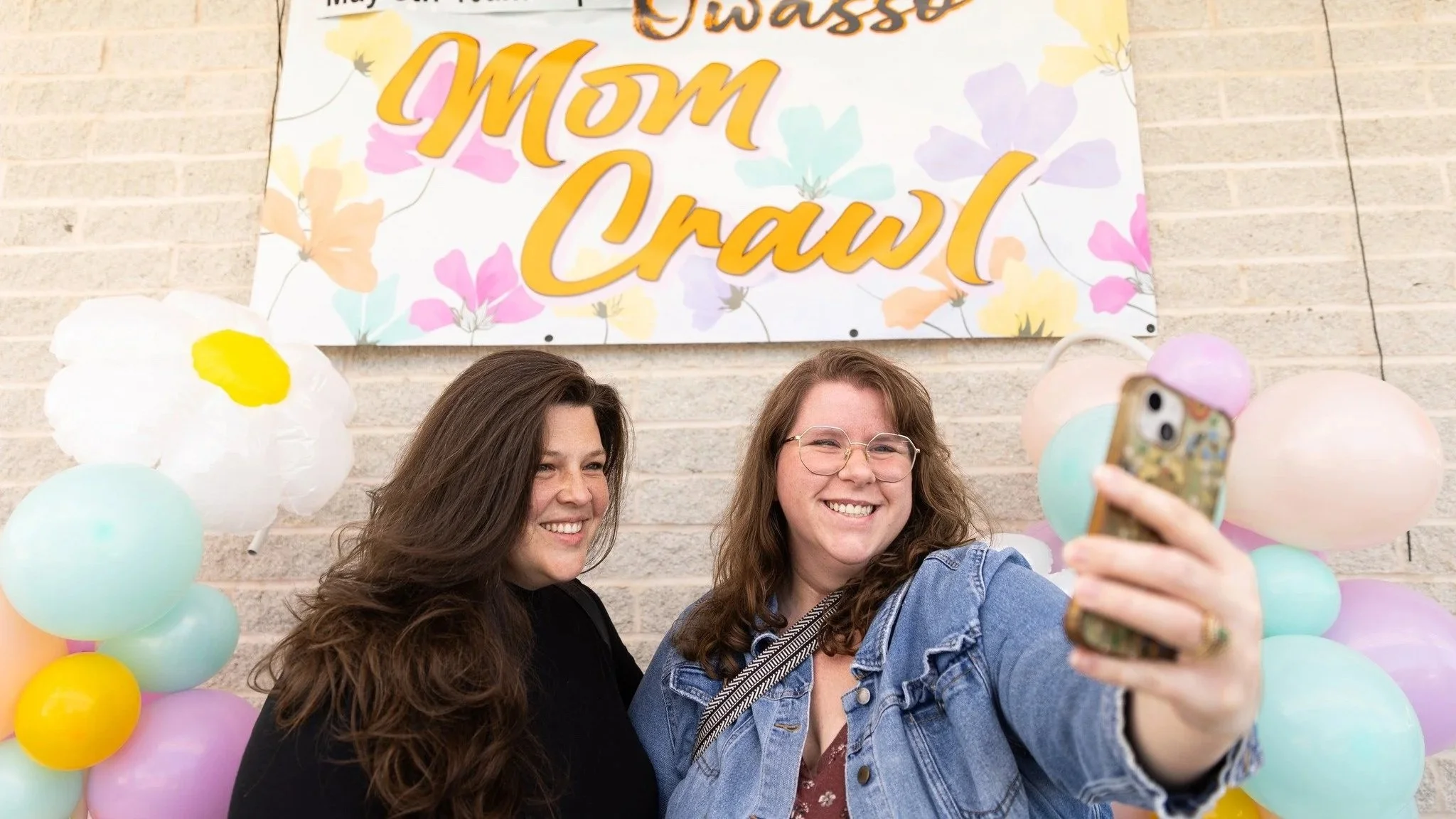 Owasso’s 4th Annual Mom Crawl supports businesses, celebrates mothers