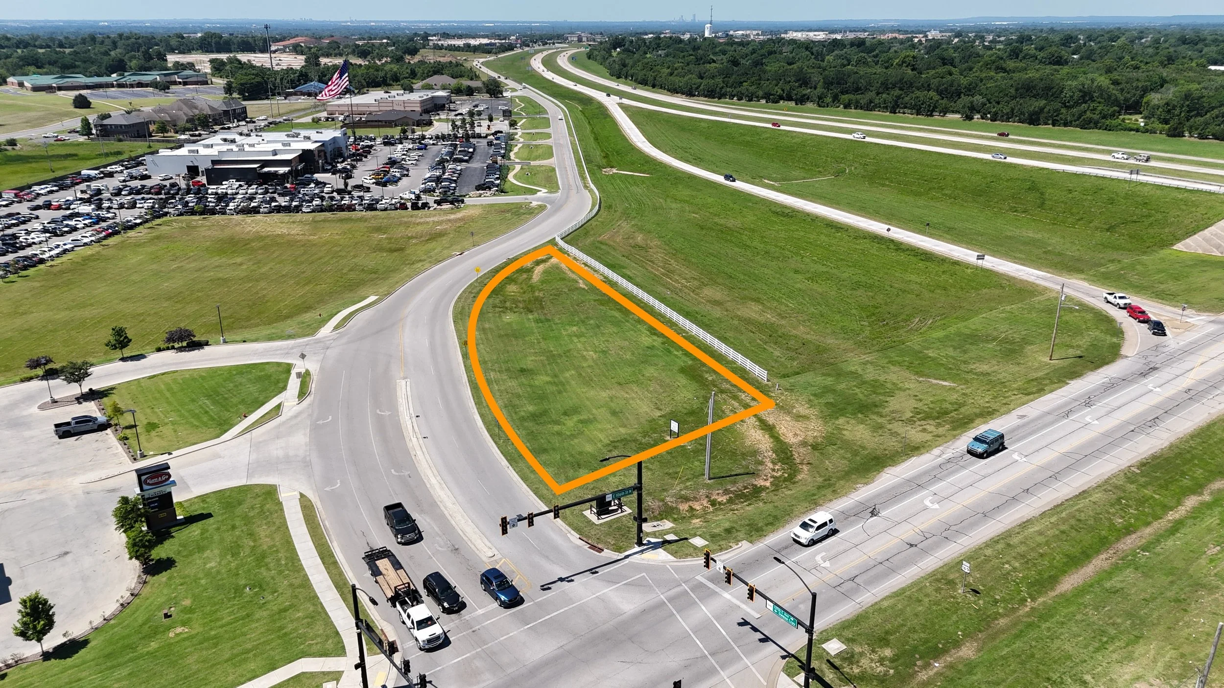 10596 Owasso Expressway.jpg