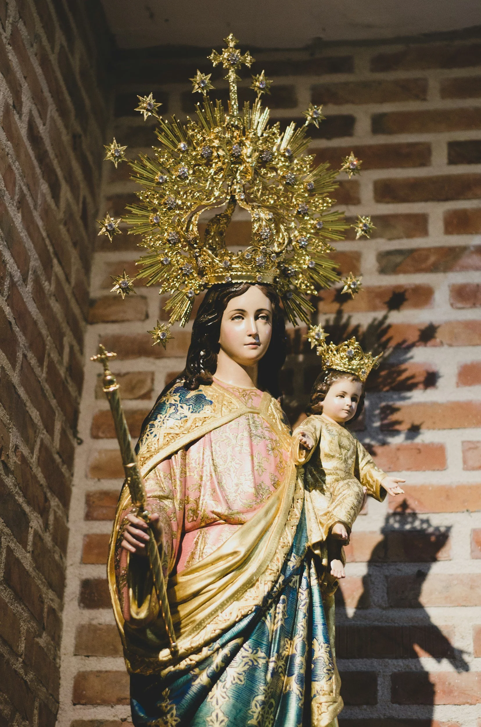 To Jesus Through Mary